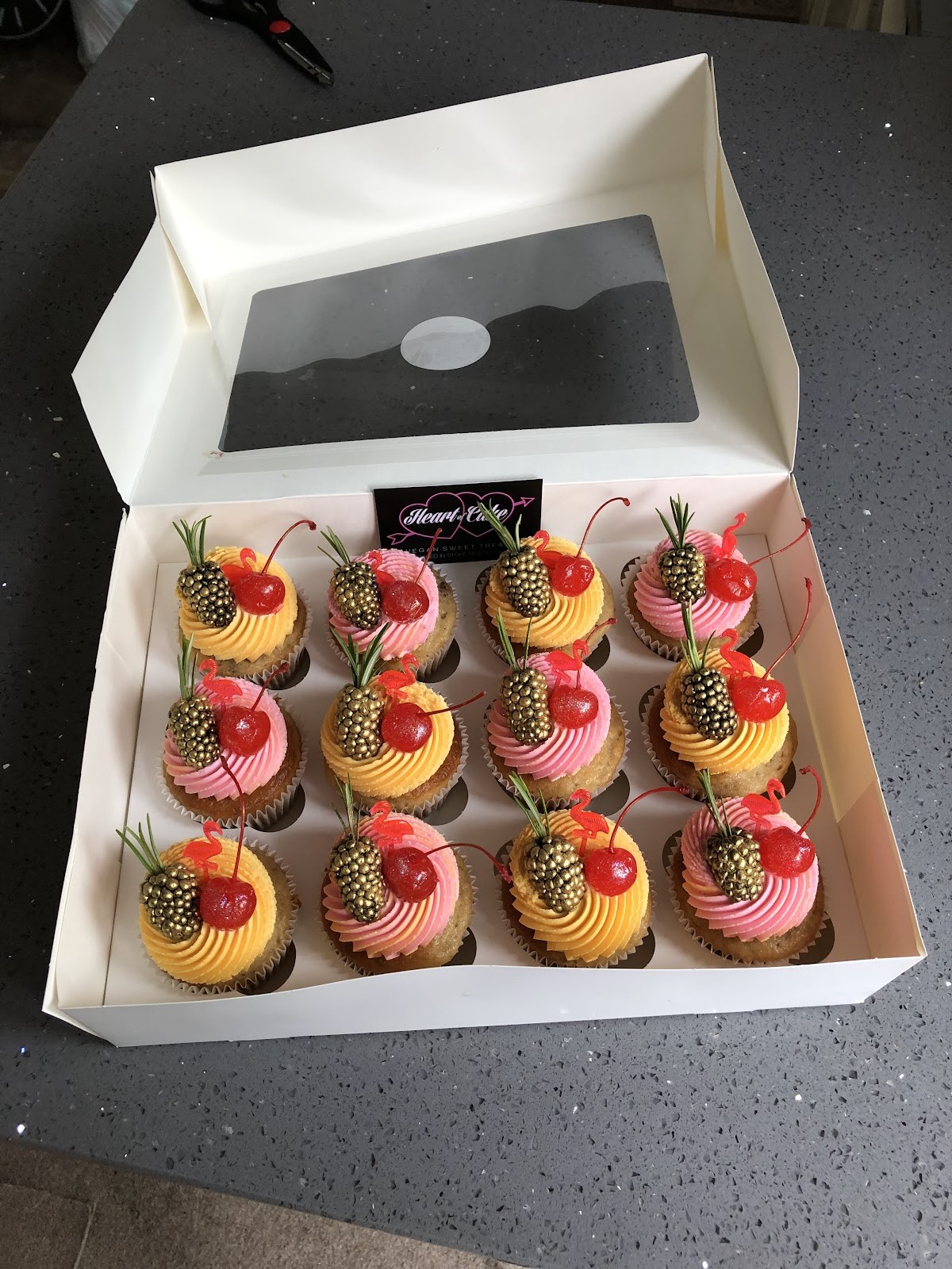 Heart of Cake: food & drinks