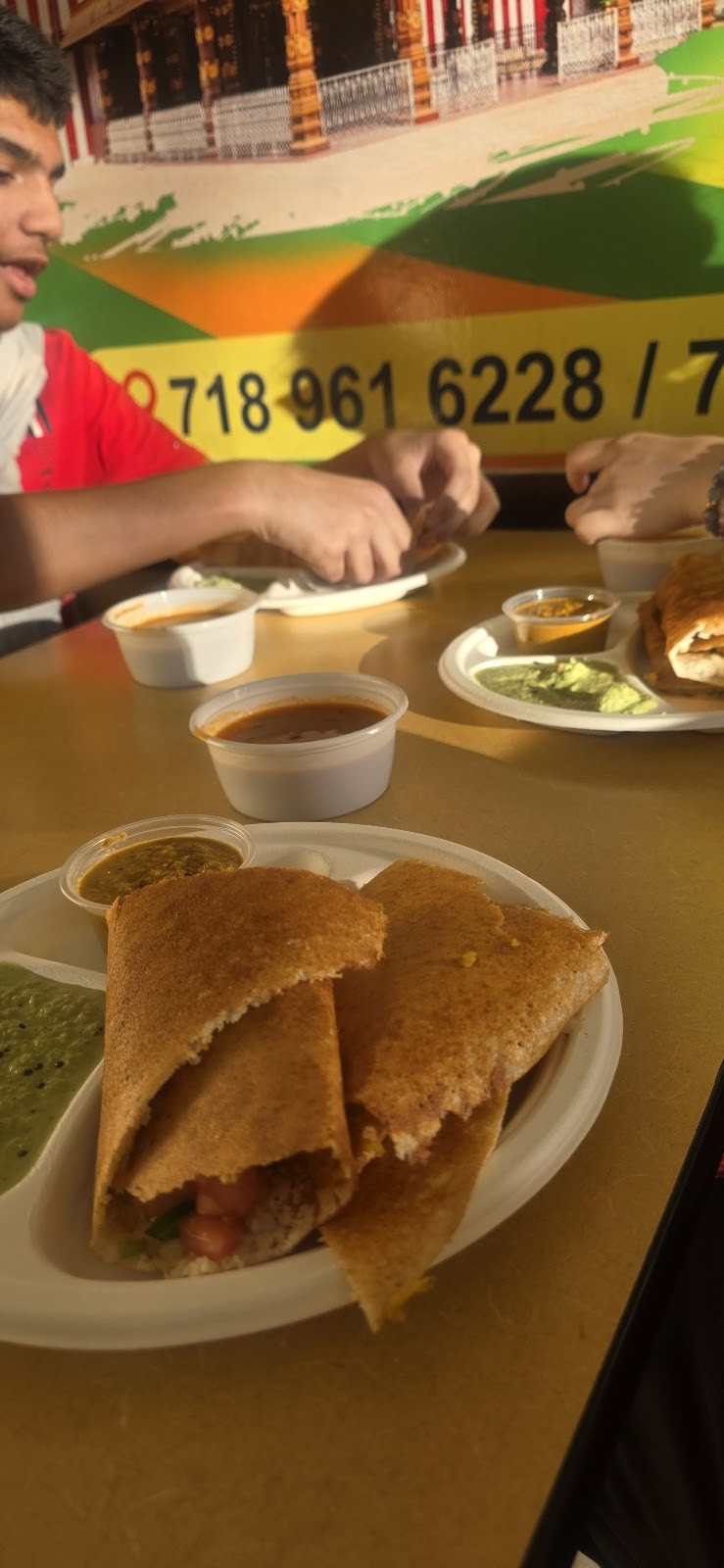 Dosa Hutt: food & drinks
