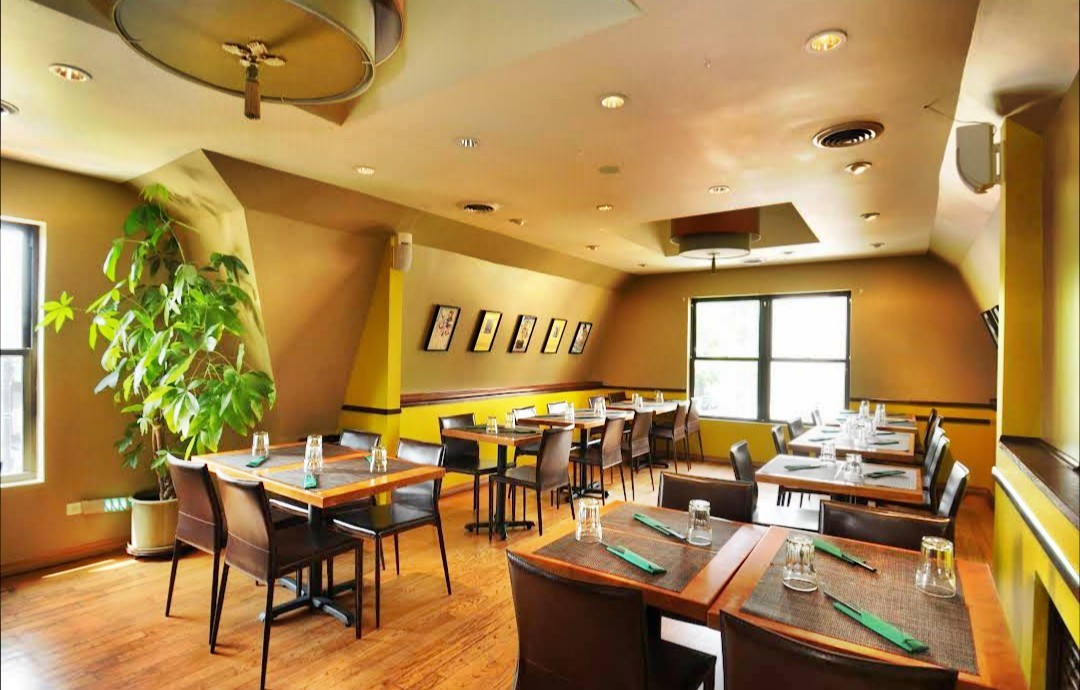 Hot Woks Cool Sushi: the place