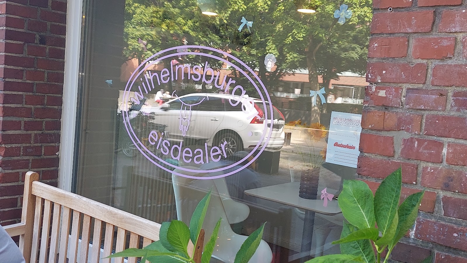 Wilhelmsburger Eisdealer: the place