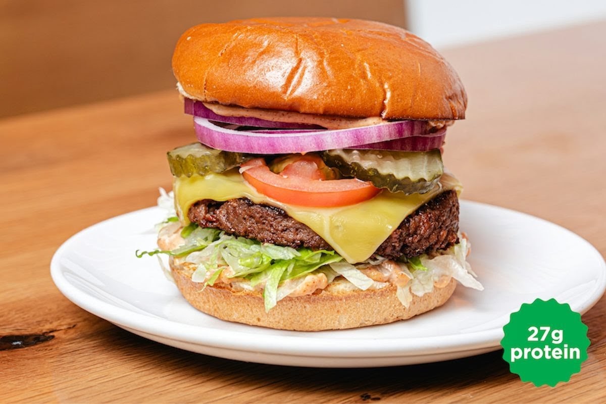 Next Level Veggie Grill: food & drinks