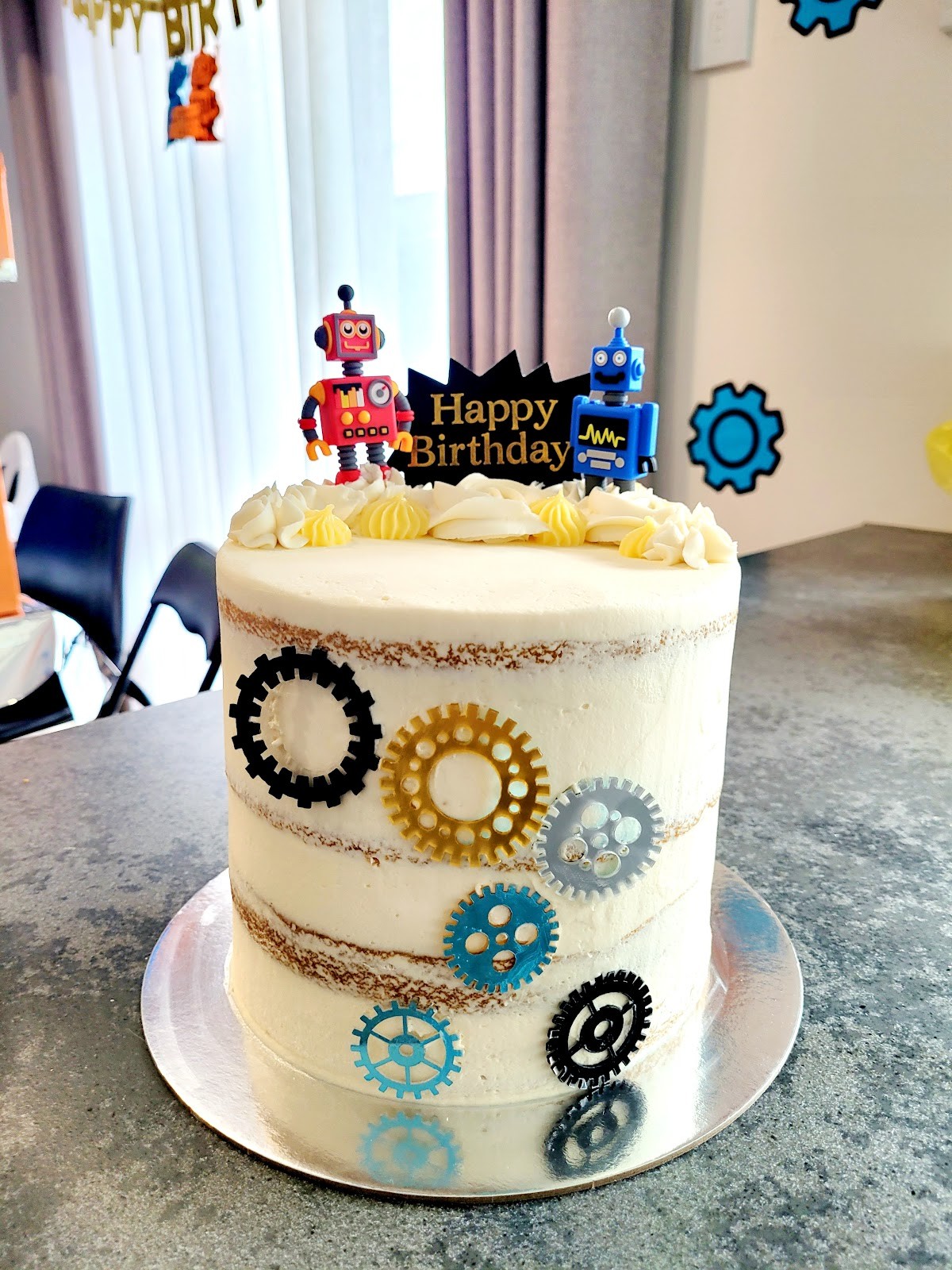 The Cake People: food & drinks