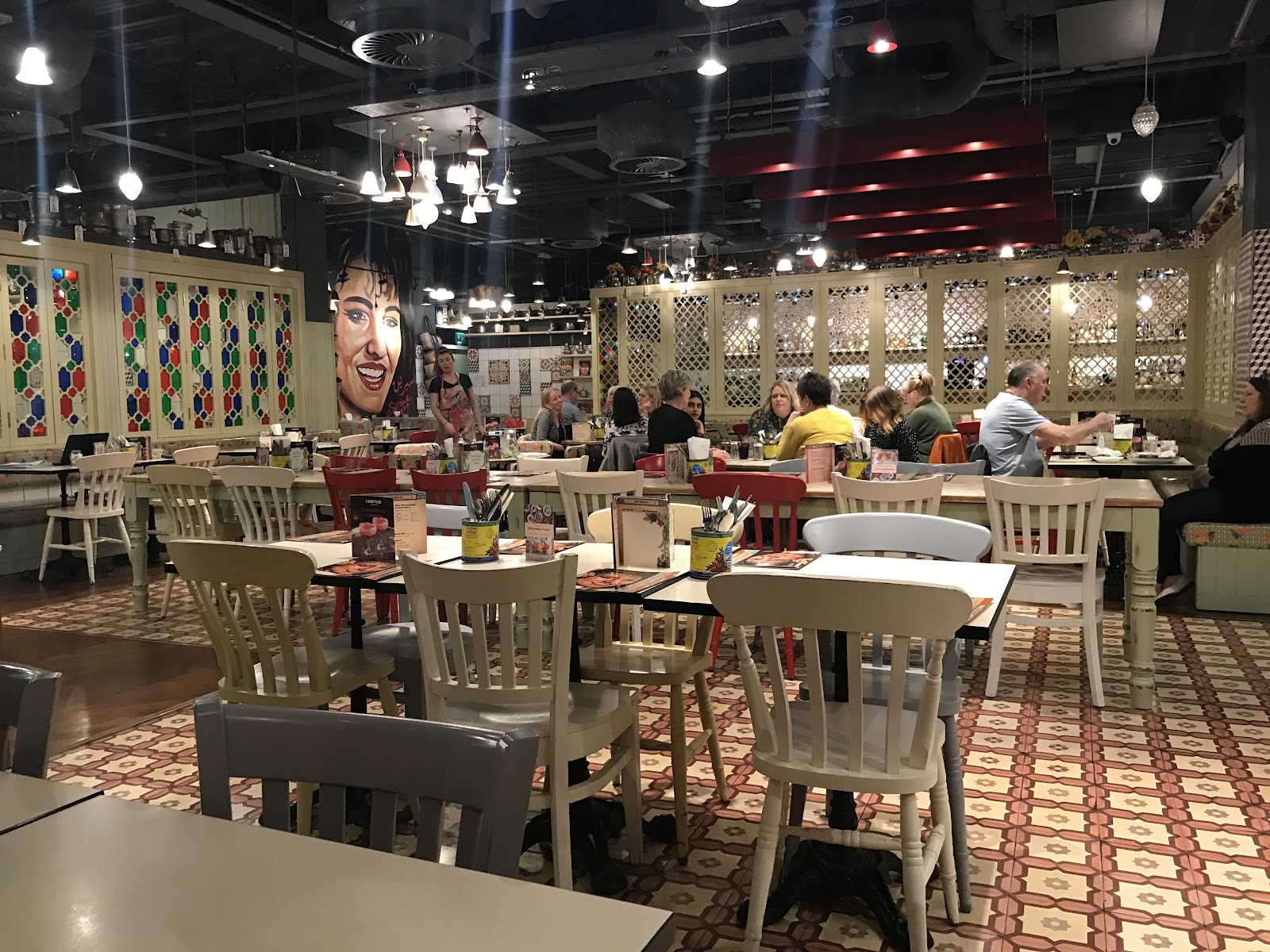 Comptoir Libanais Manchester: the place