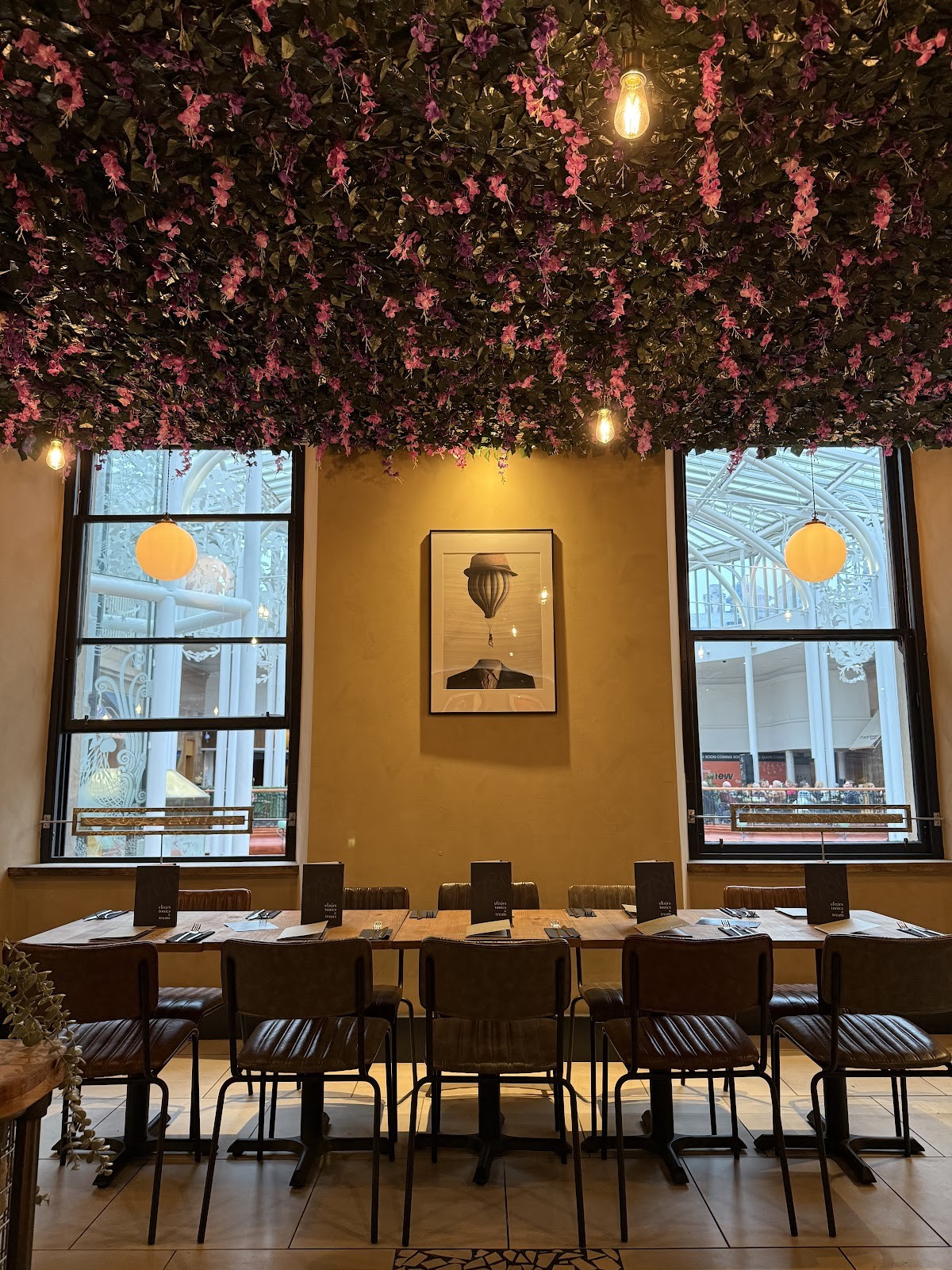 Cafe bar 1780: the place