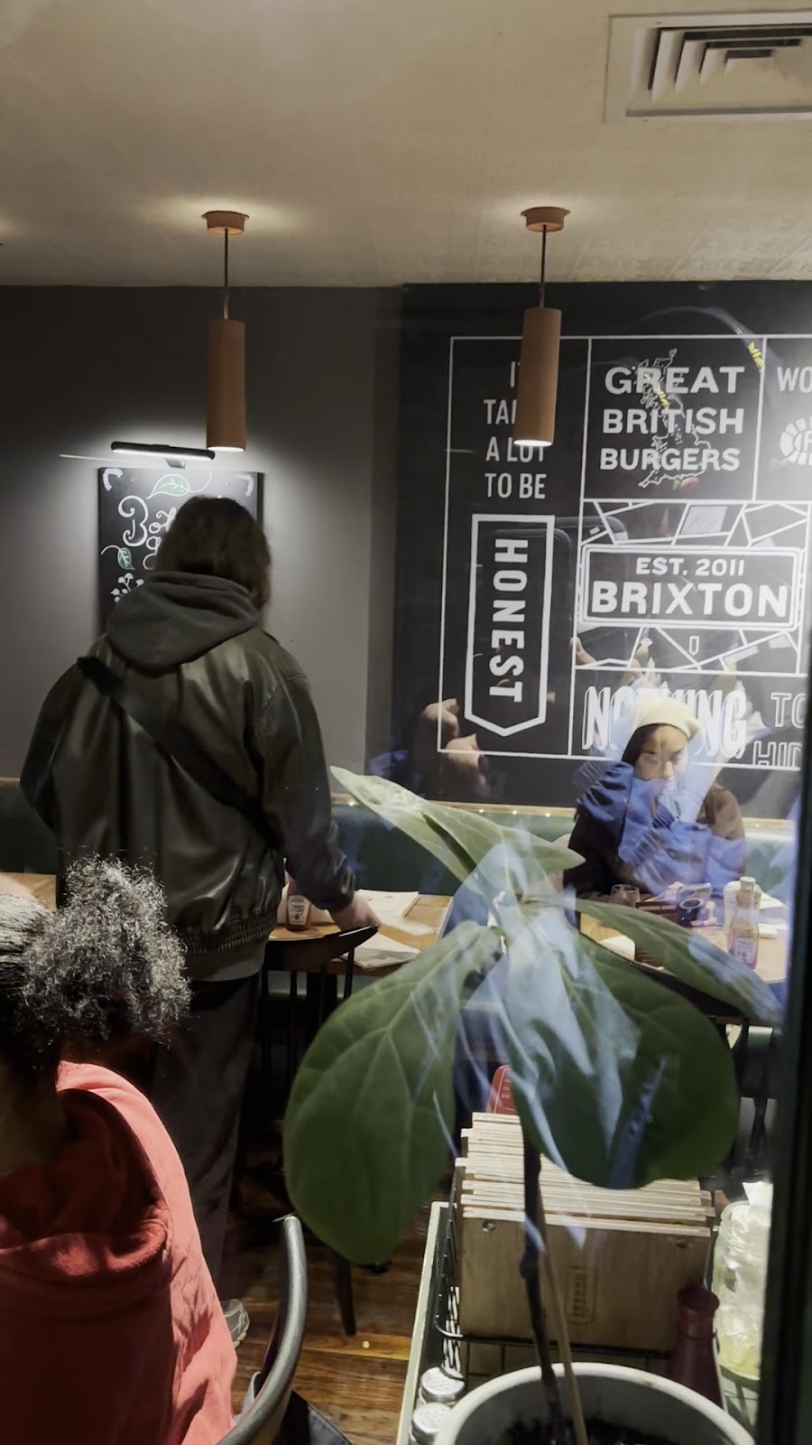 Honest Burgers Holborn: the place