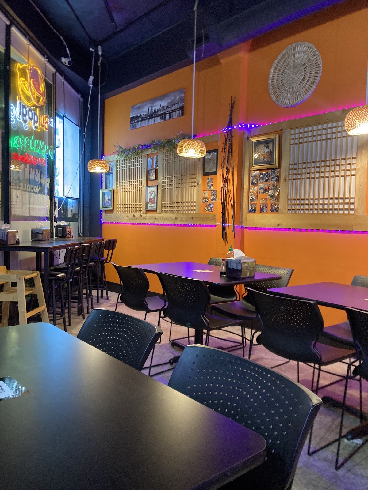 The Bulgogi + Dukuhbee Noodle: the place