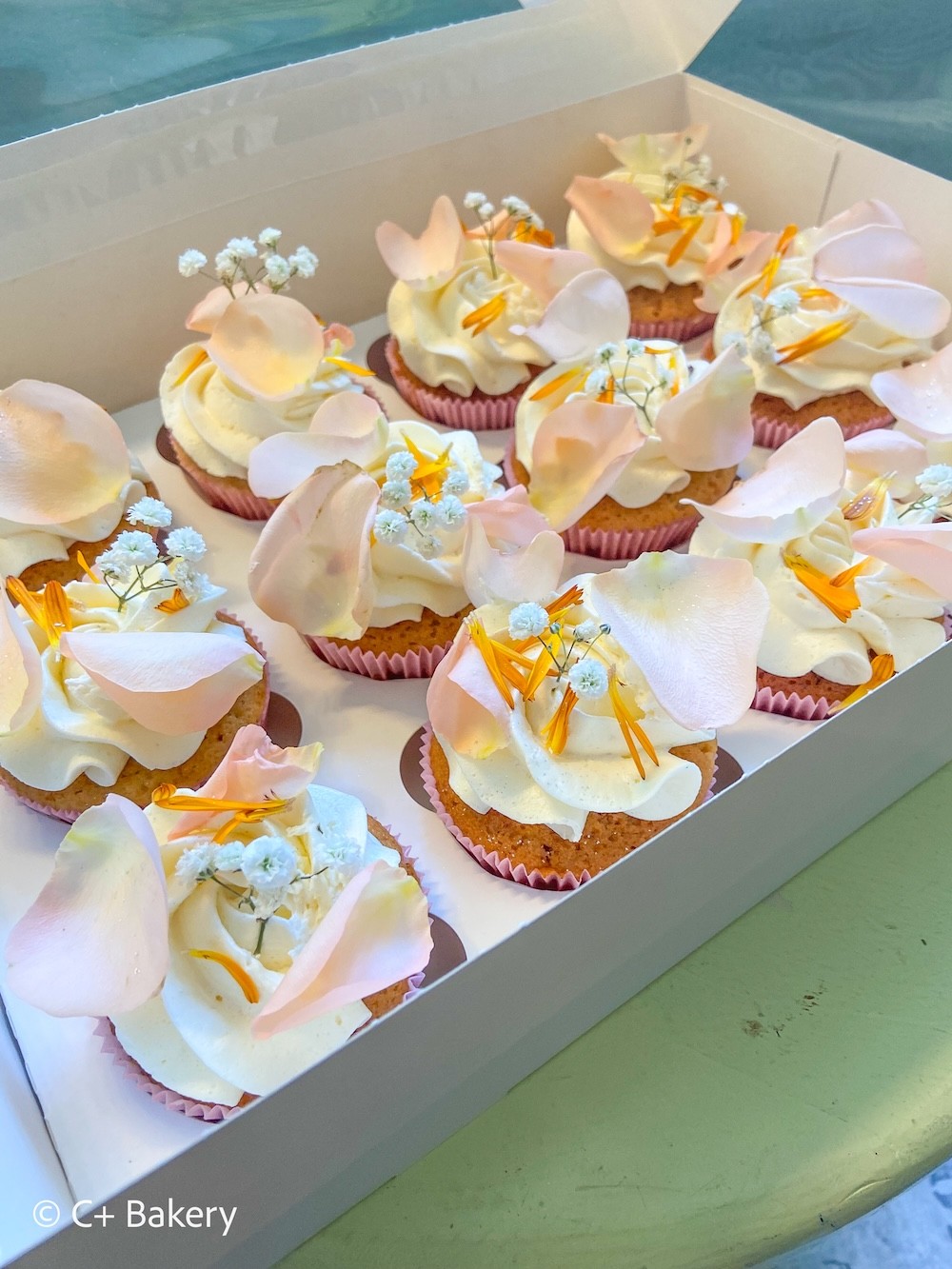 C+ Bakery: food & drinks