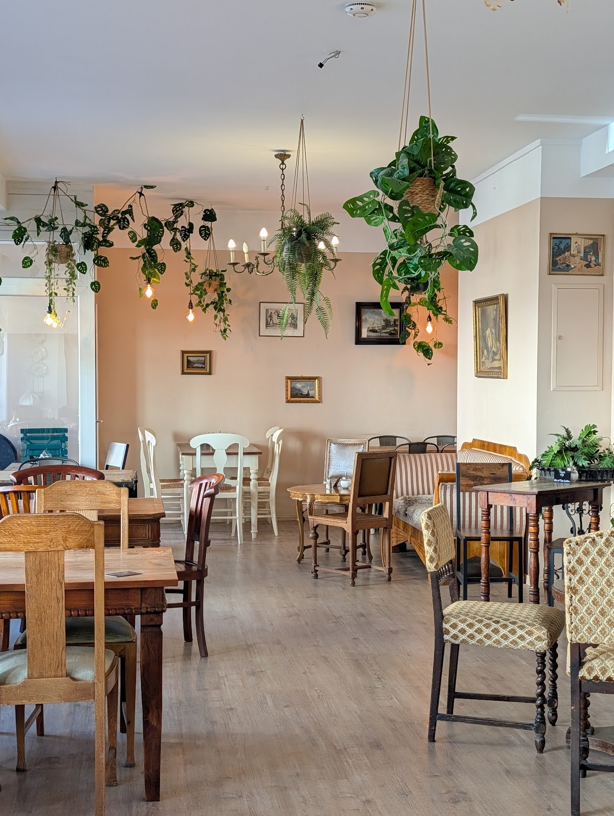 KAFFEE 26: the place