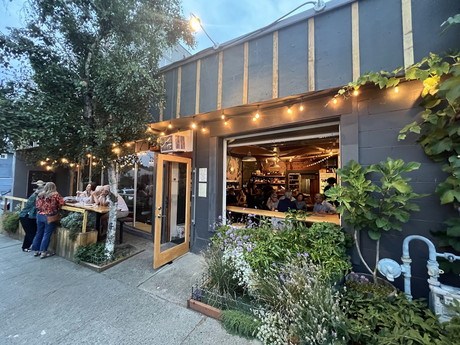 Three Sacks Full: the place