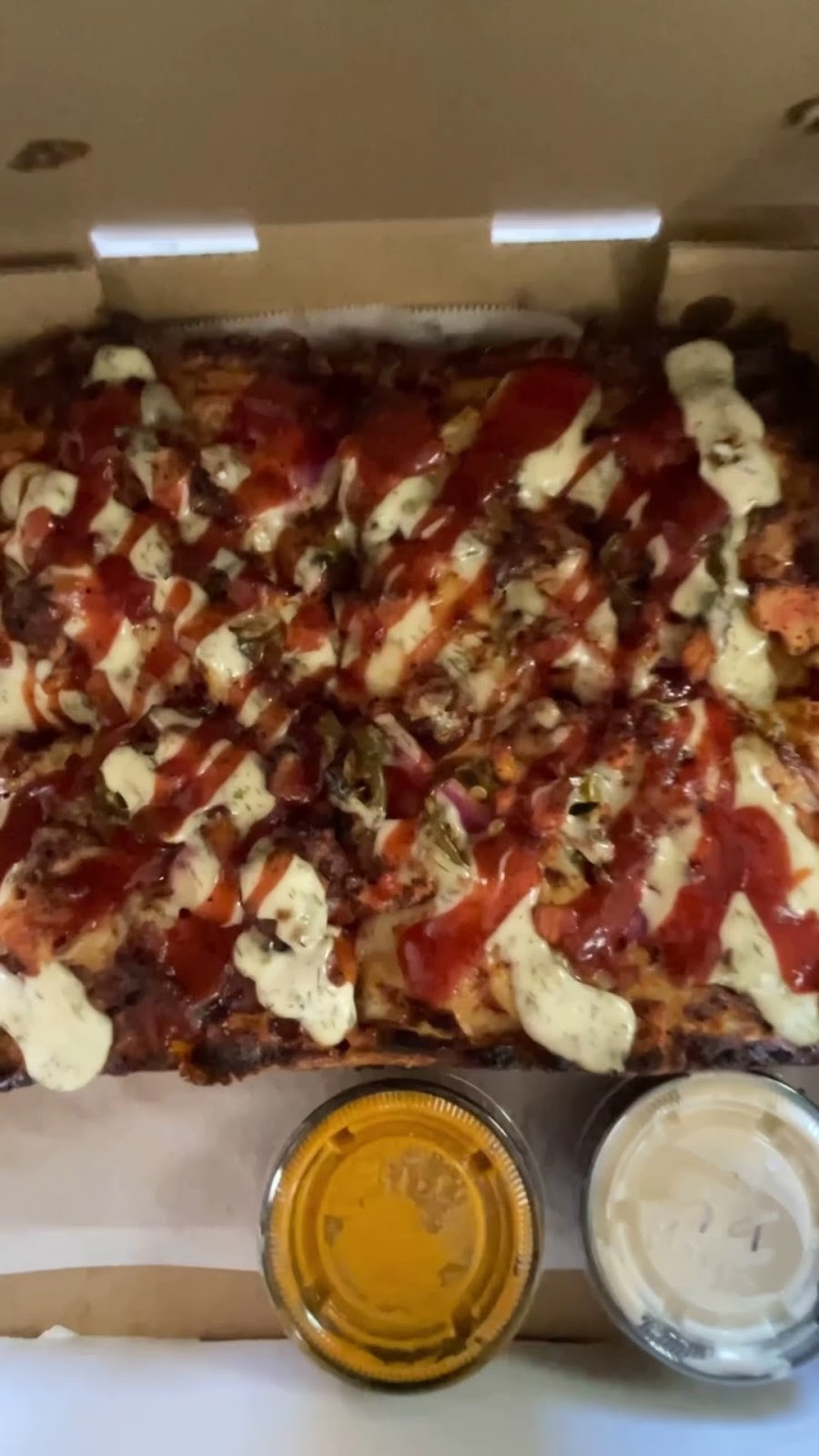 Boxcar Pizza: food & drinks