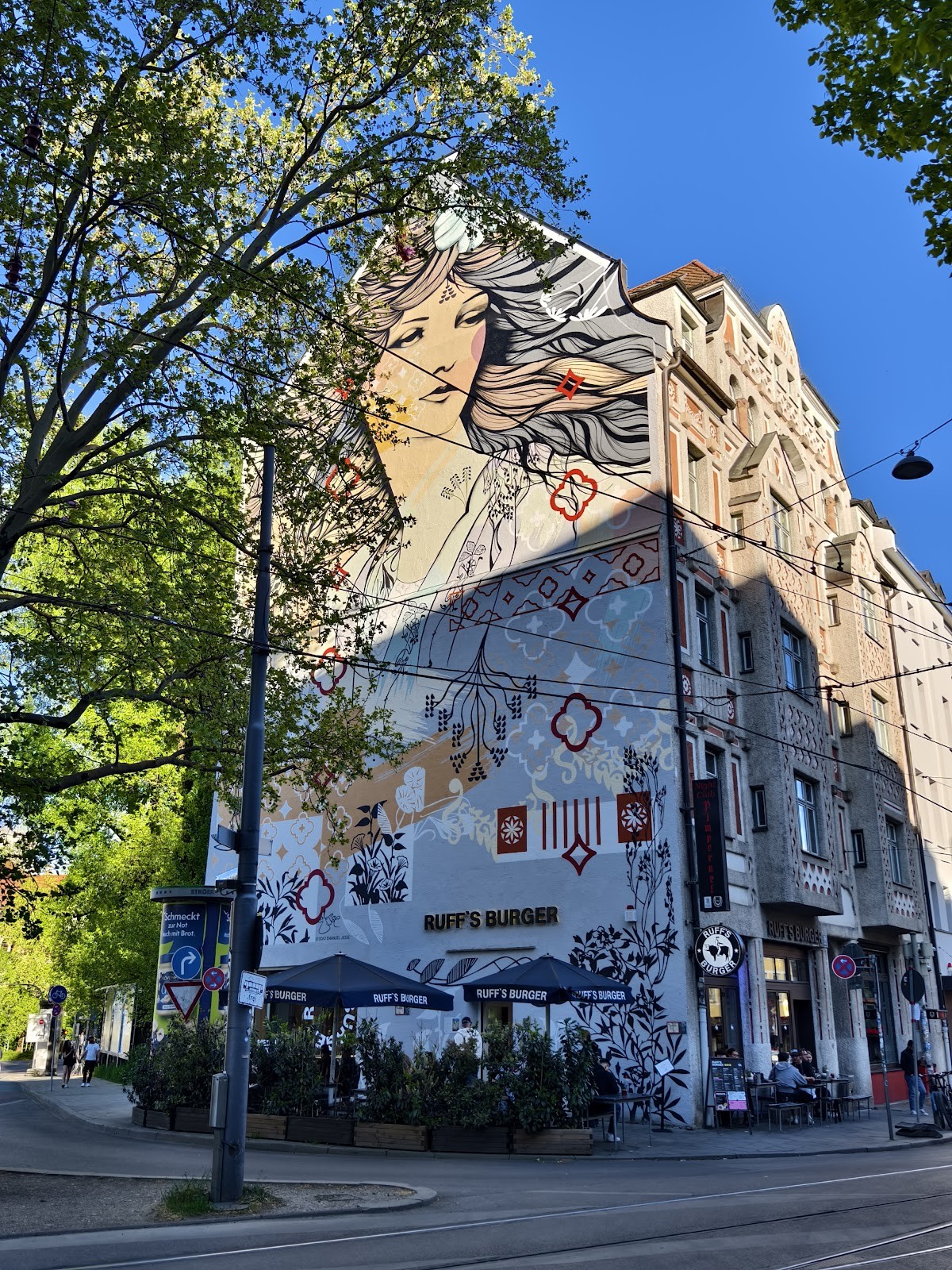 Ruff's Burger & Bar Glockenbach: the place