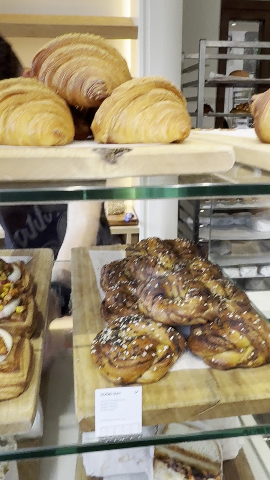 SAINT-JEAN Deli: food & drinks
