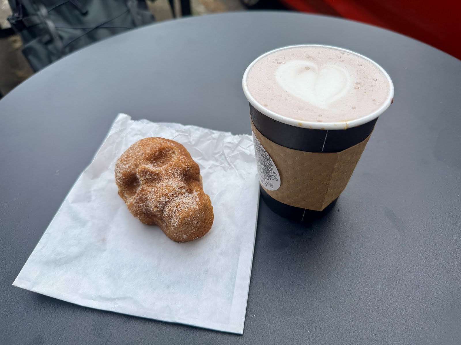 Memento Mori Cafe: food & drinks