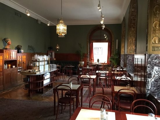 Bagdad Café: the place