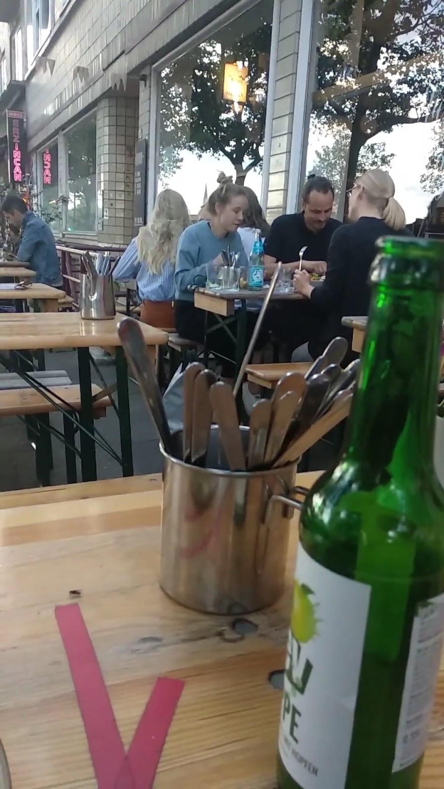 HAPPENPAPPEN: the place