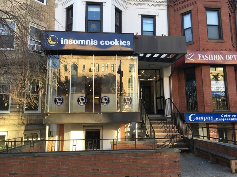 Insomnia Cookies: photo