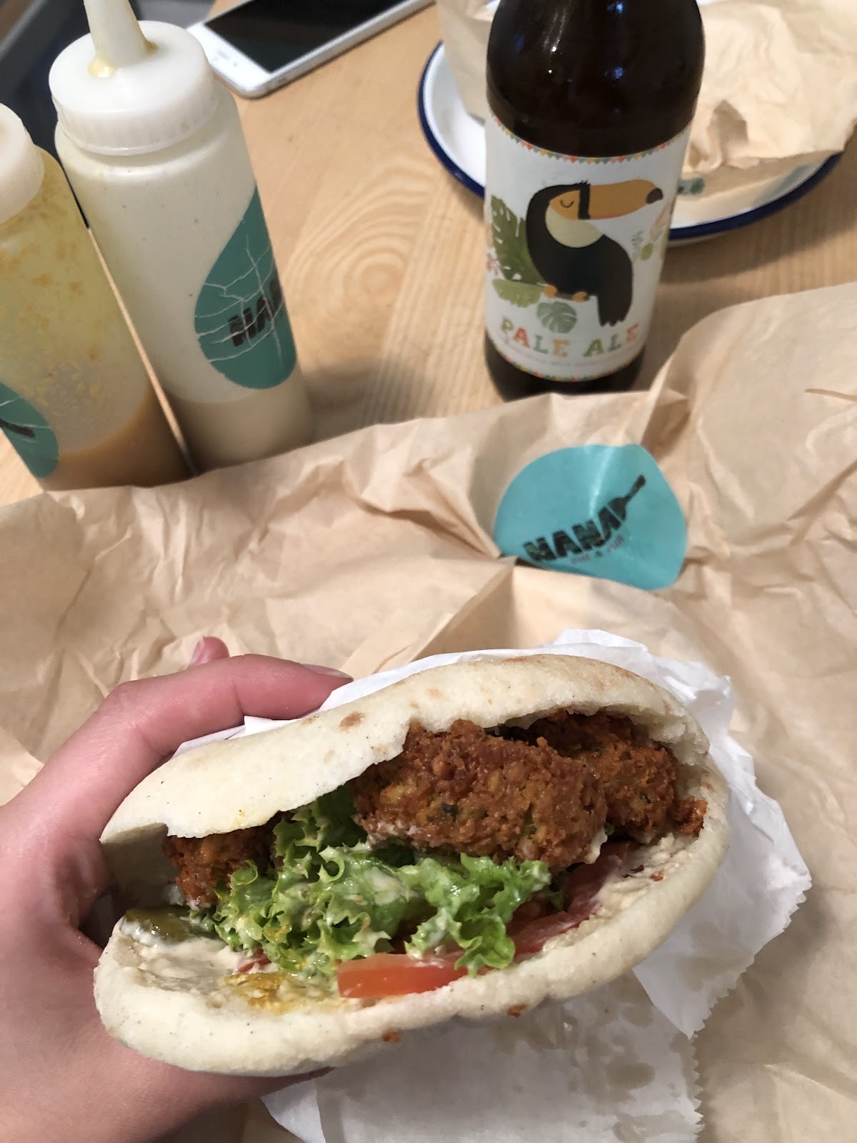 Nana Eat & Run: food & drinks