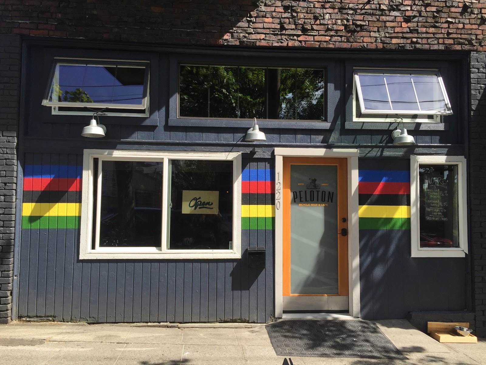 Peloton Cafe Bike Shop: the place