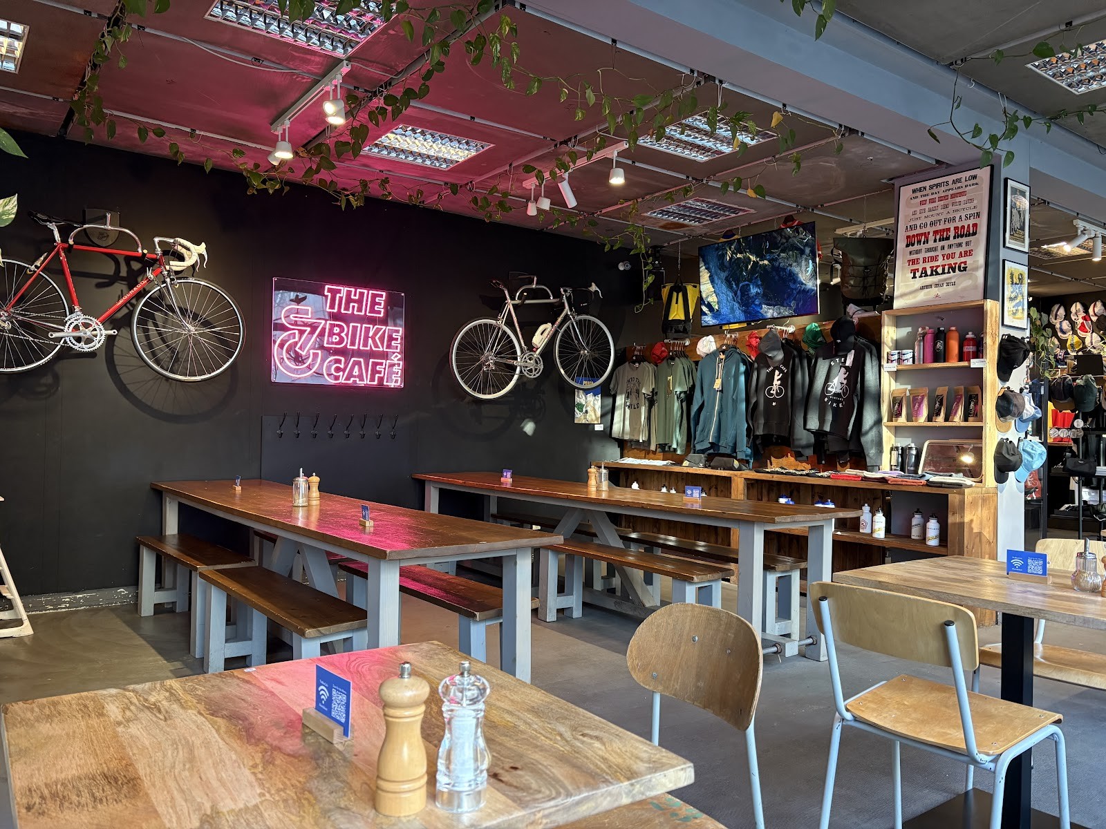 Steel Vintage Bikes Café: the place