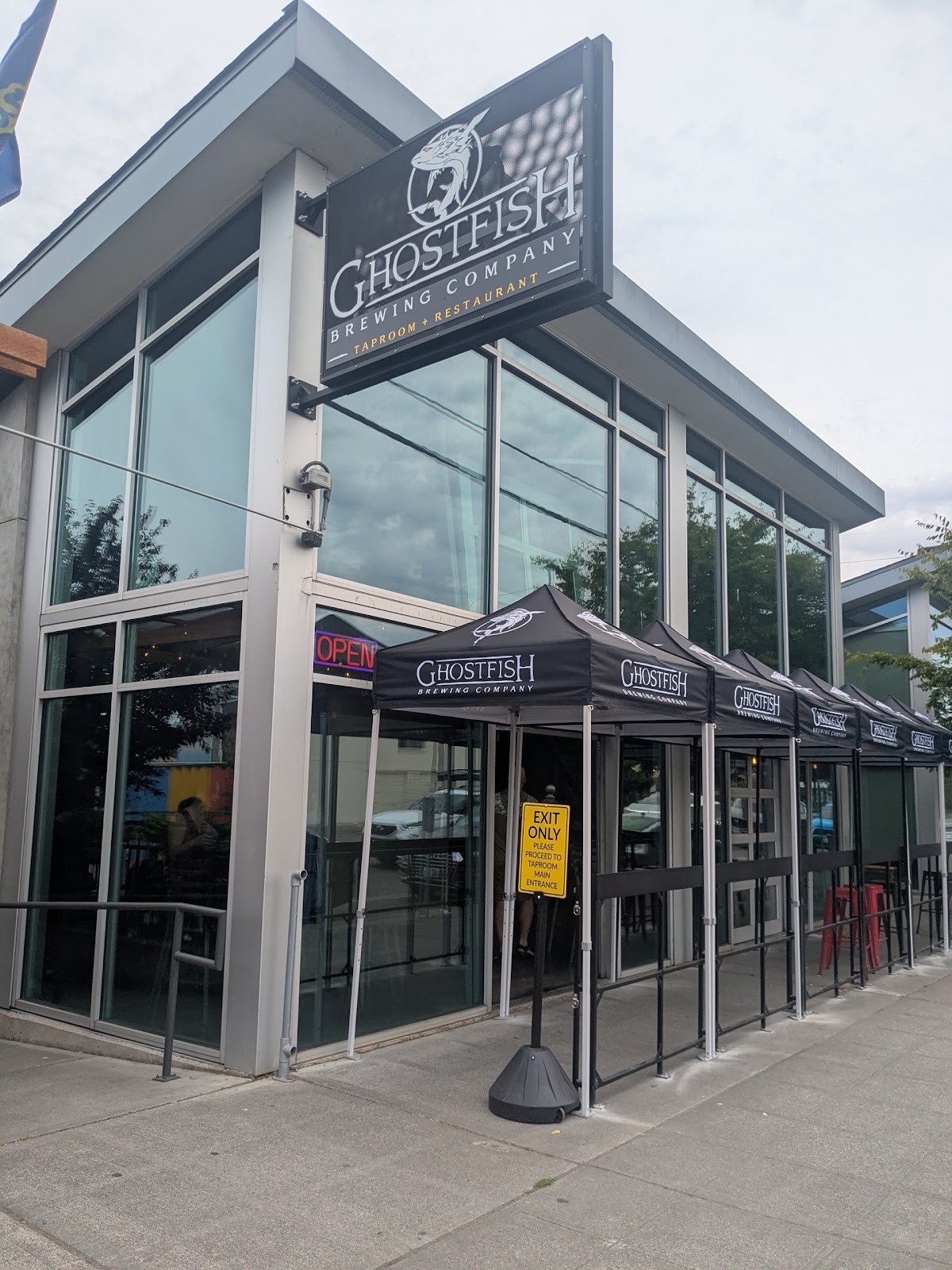 Ghostfish Brewing Company - Taproom & Restaurant: the place