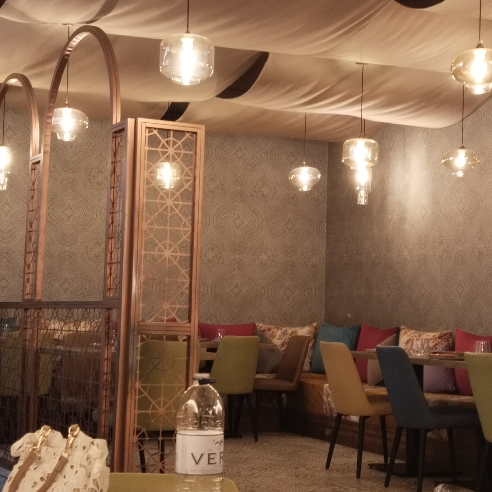 Al Jaima de Abou Khalil مطعم لبناني: the place