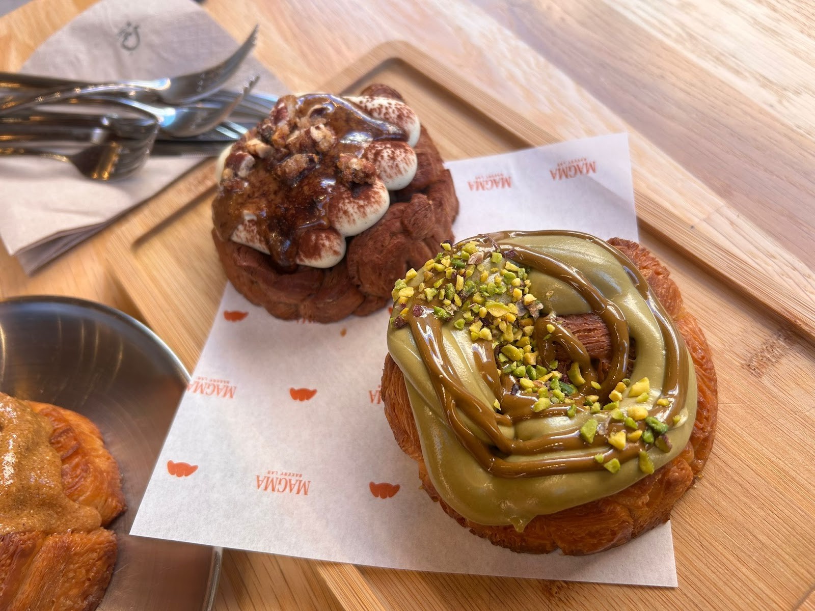Magma Bakery Lab: food & drinks