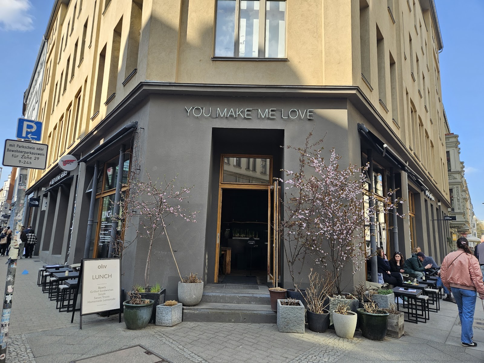 Café Oliv: the place
