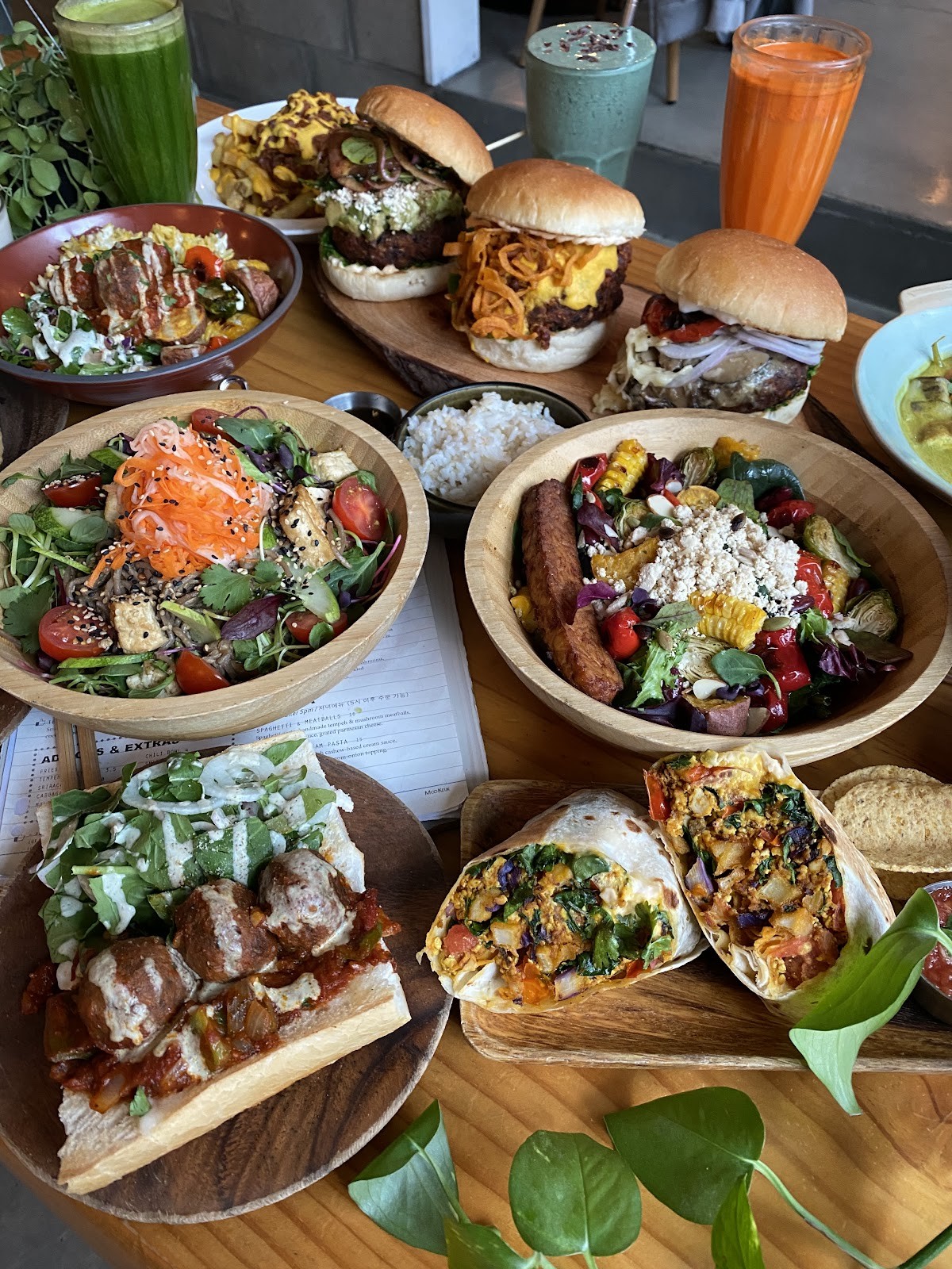 Plant Cafe Seoul (Itaewon): food & drinks