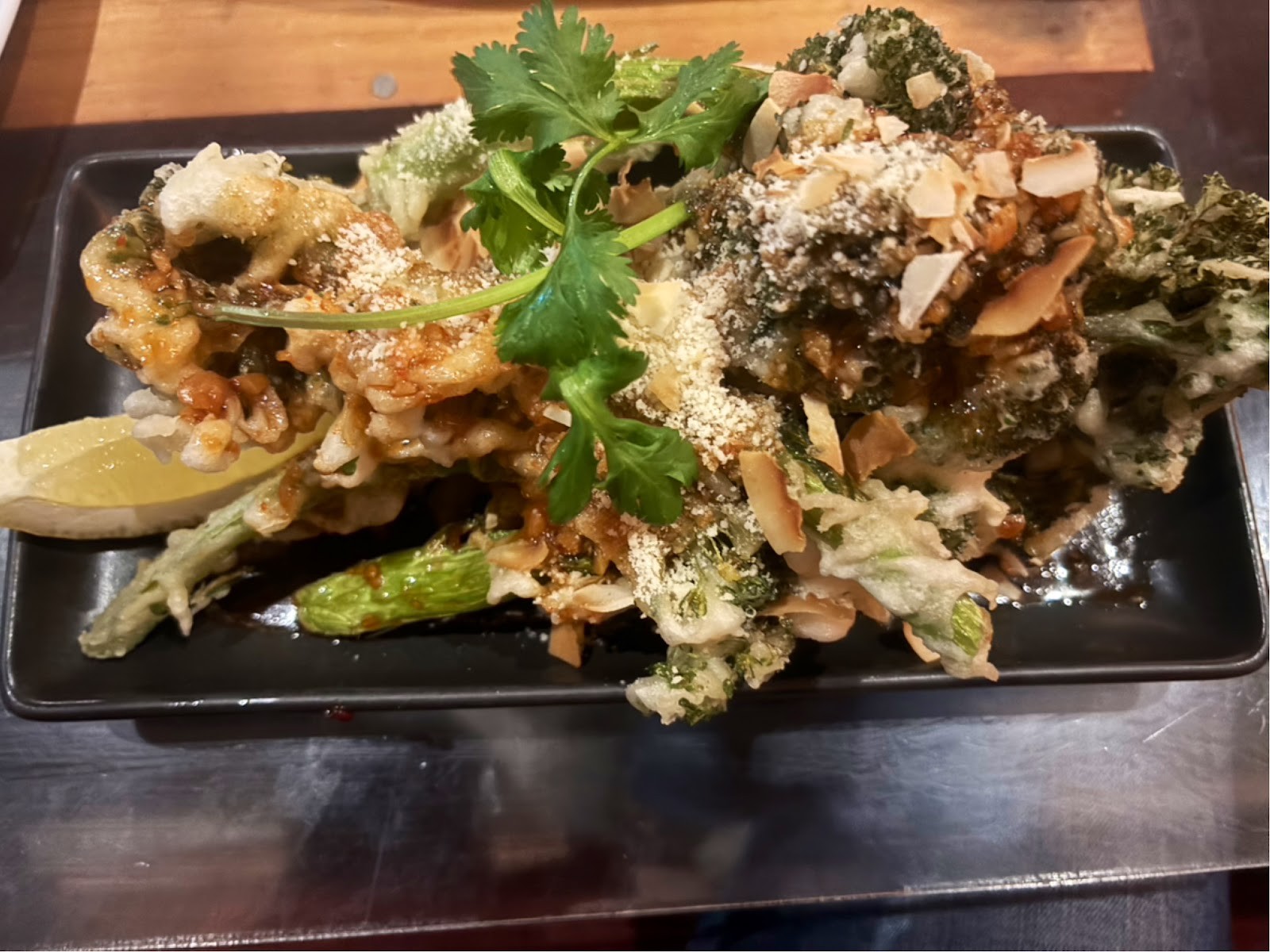 Yulli's: food & drinks