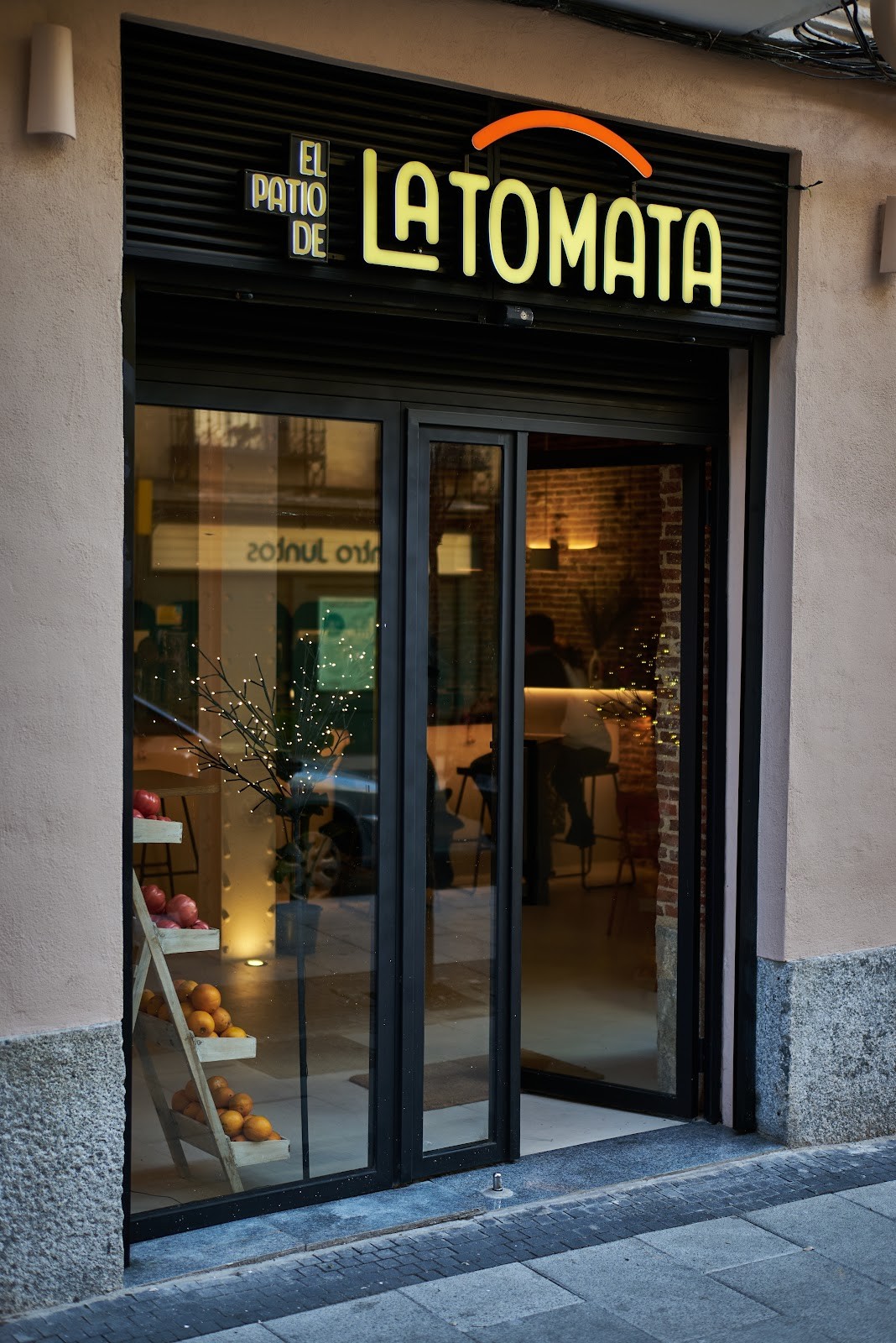 El Patio de LaTomata: the place