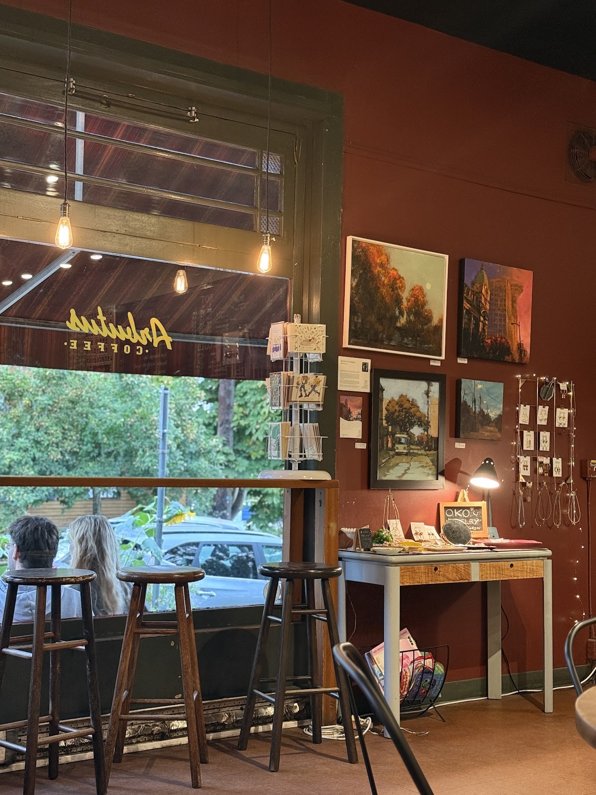 Arbutus Coffee: the place