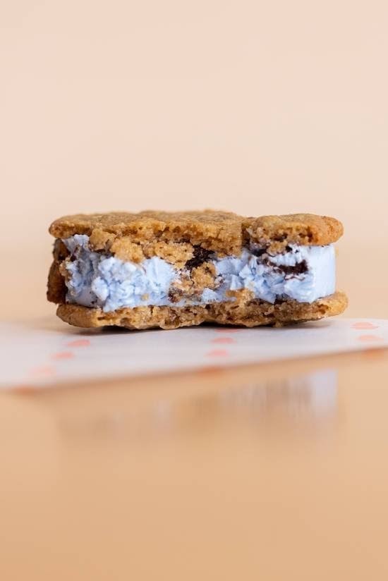 Kate's Ice Cream: food & drinks