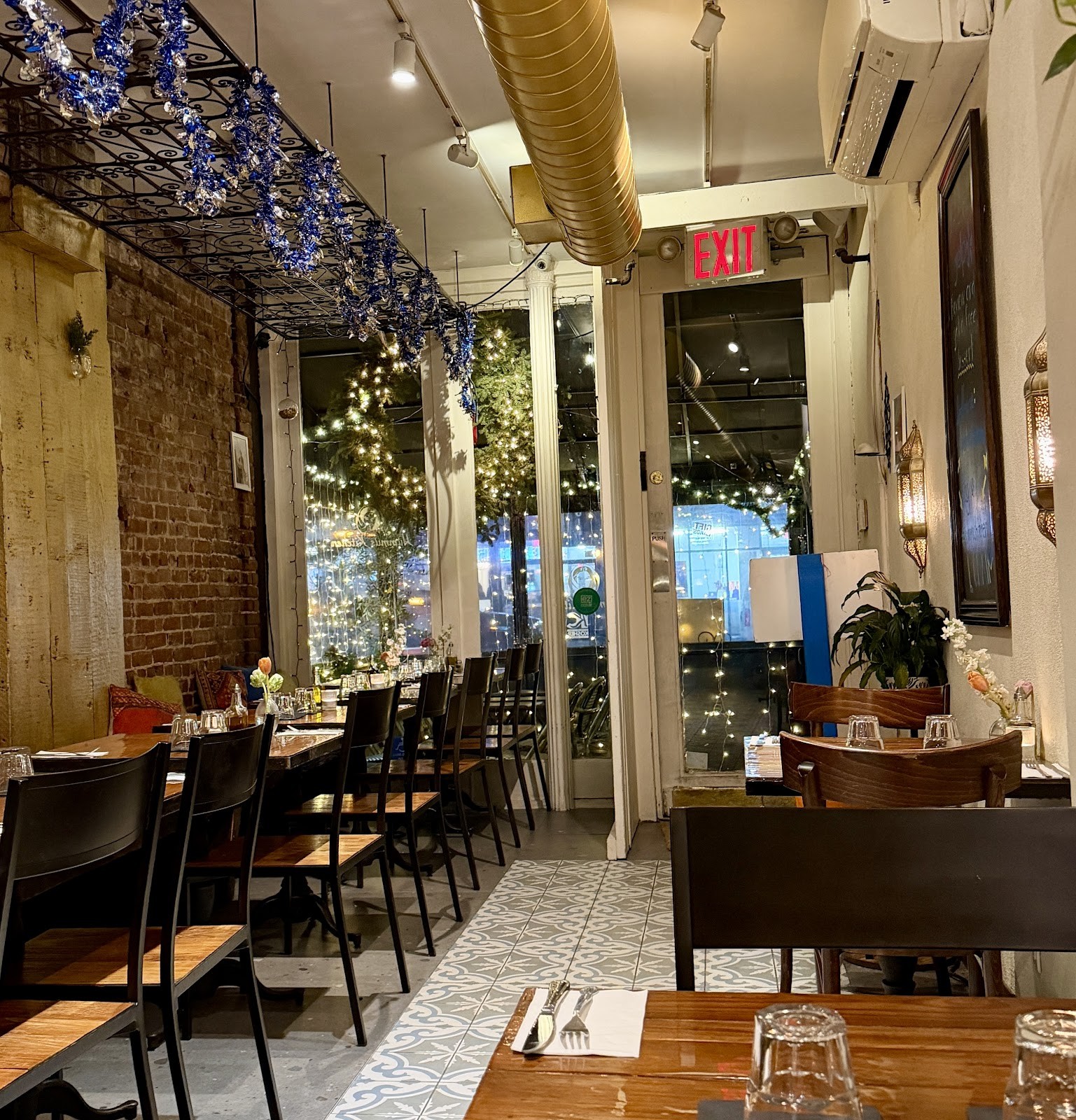 Hummus Kitchen: the place