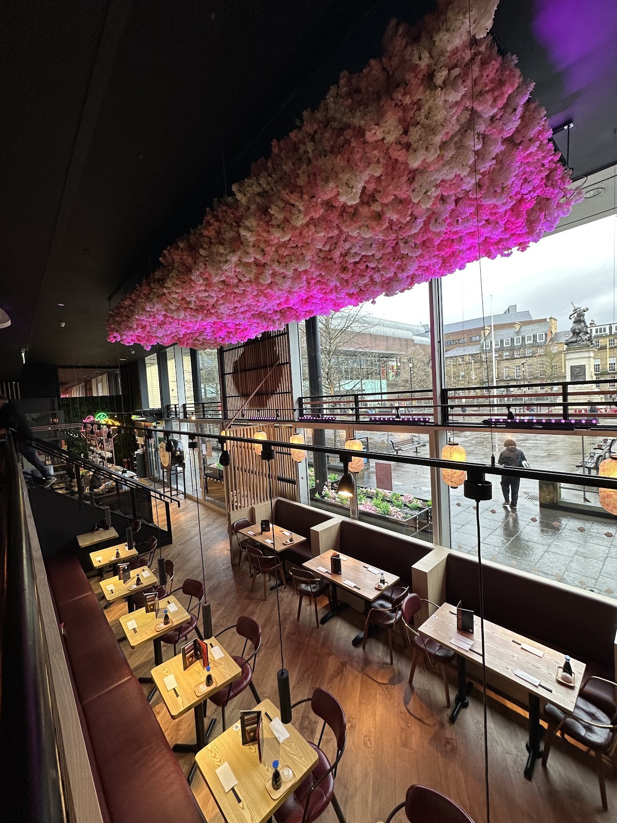 Maki & Ramen: the place