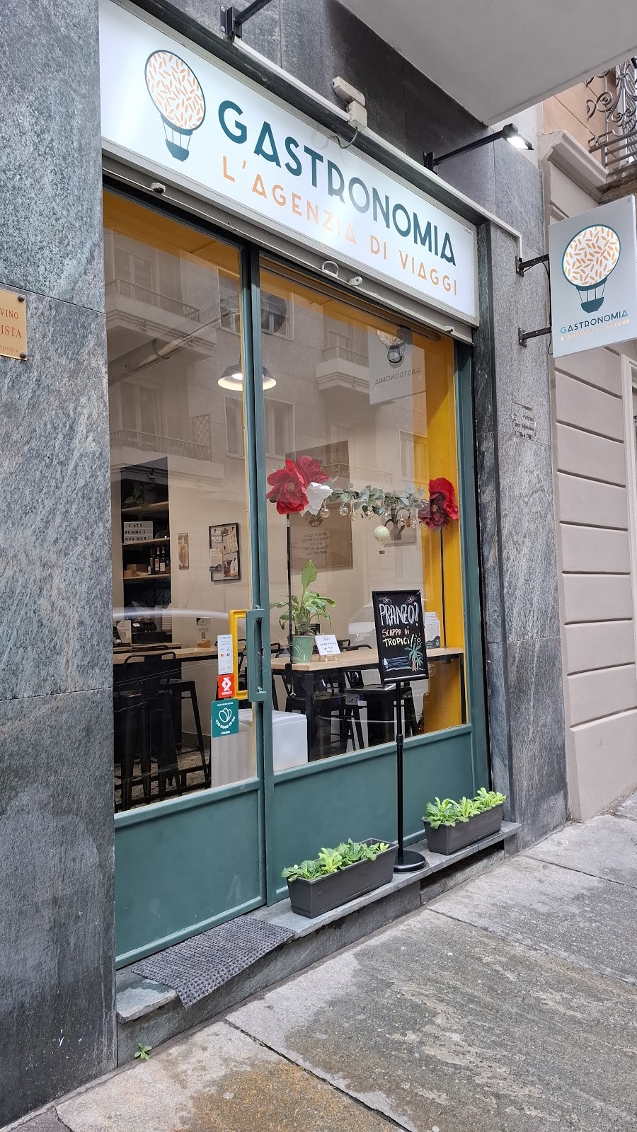 GASTRONOMIA - L'agenzia di viaggi: the place