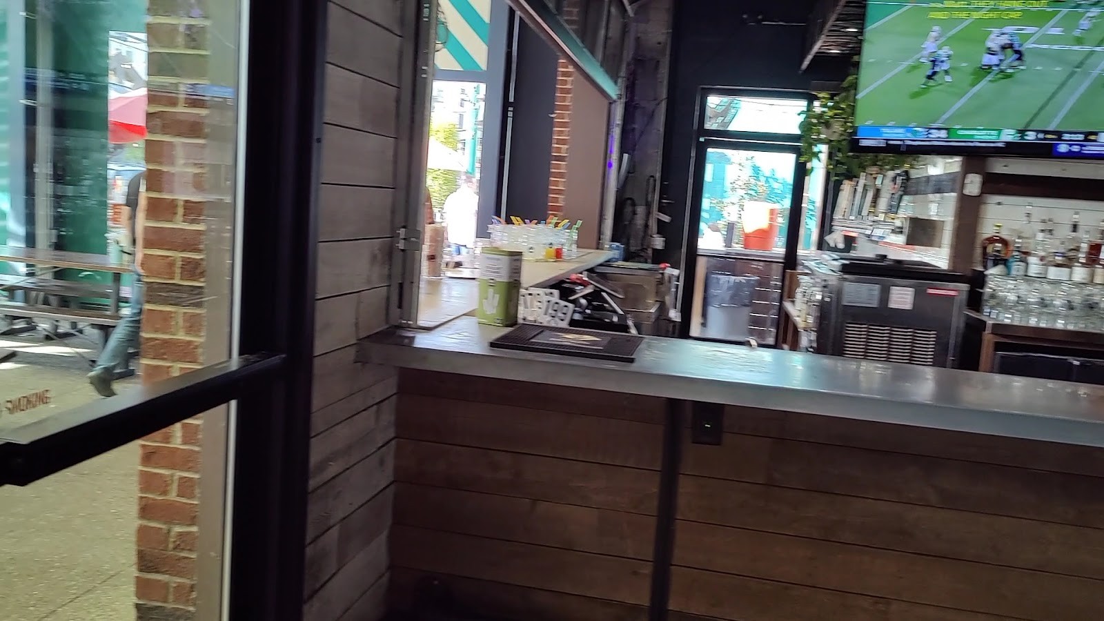 Von Elrod's Beer Hall & Kitchen: the place
