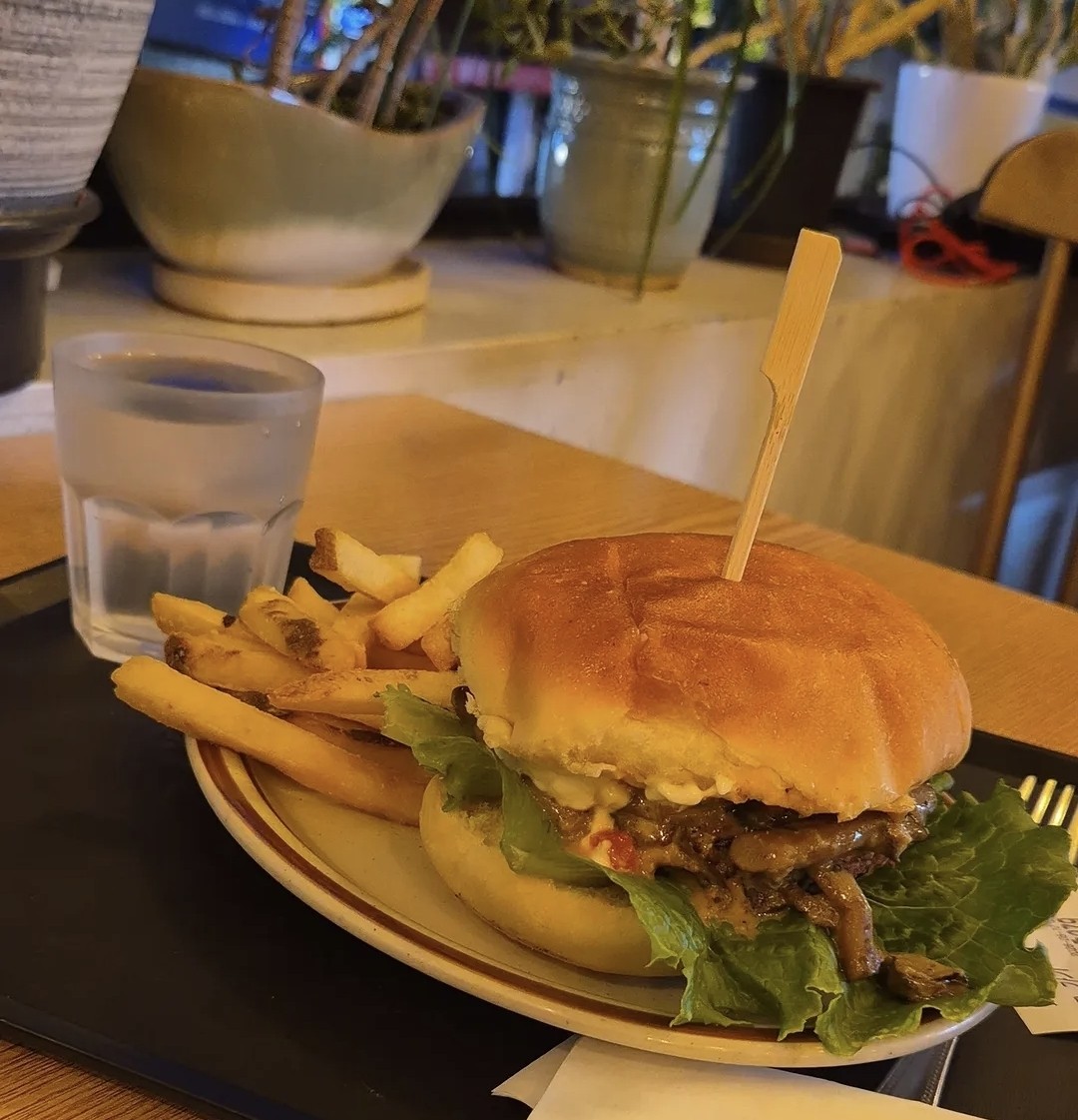 Plant Cafe Seoul (Itaewon): food & drinks