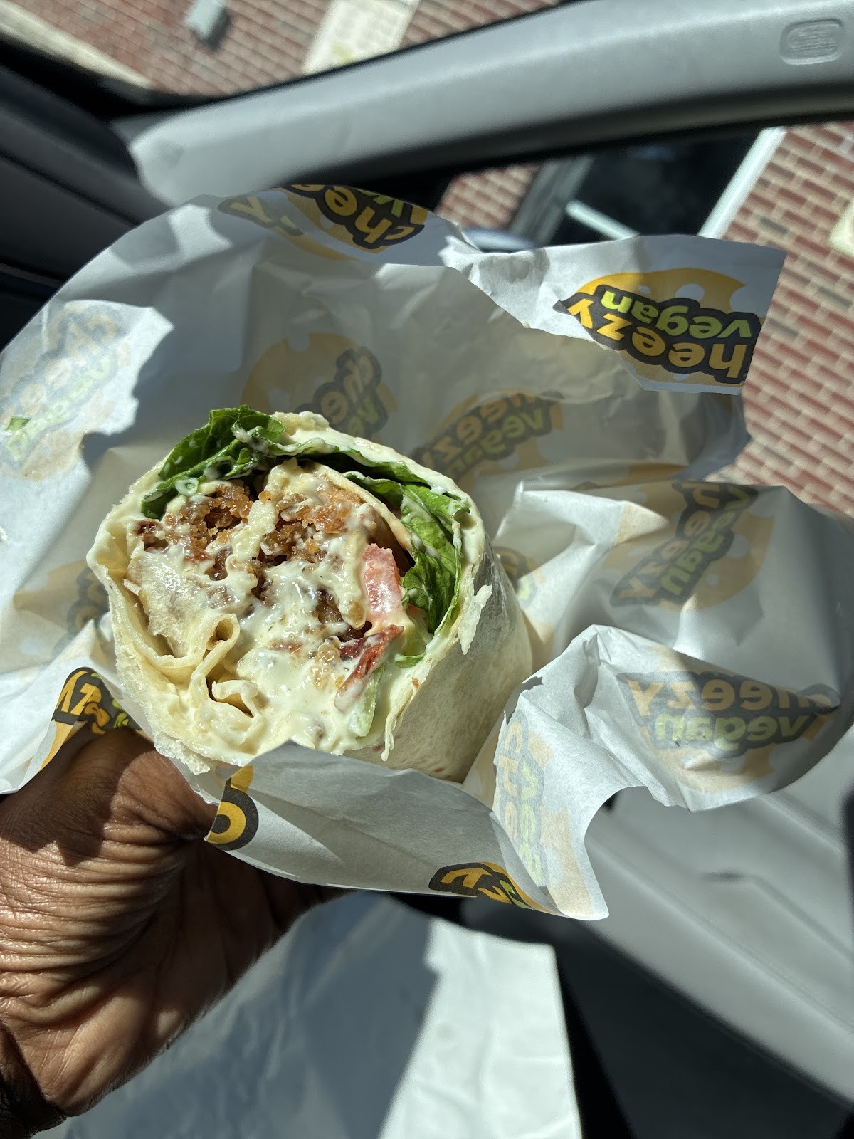 Cheezy Vegan Cafe & Comfort Food Lab: food & drinks