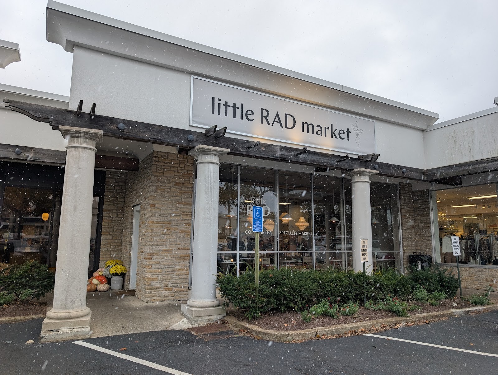 Little Rad Market: the place