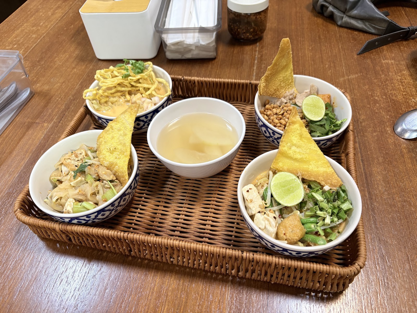 Kaek Kao Kua: food & drinks