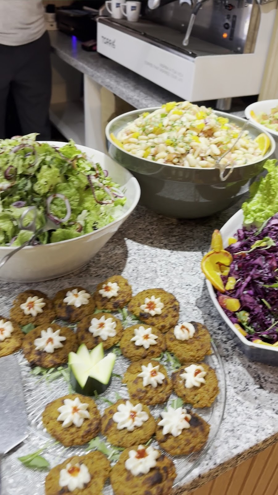 Verde Hut Restaurante Vegano: food & drinks