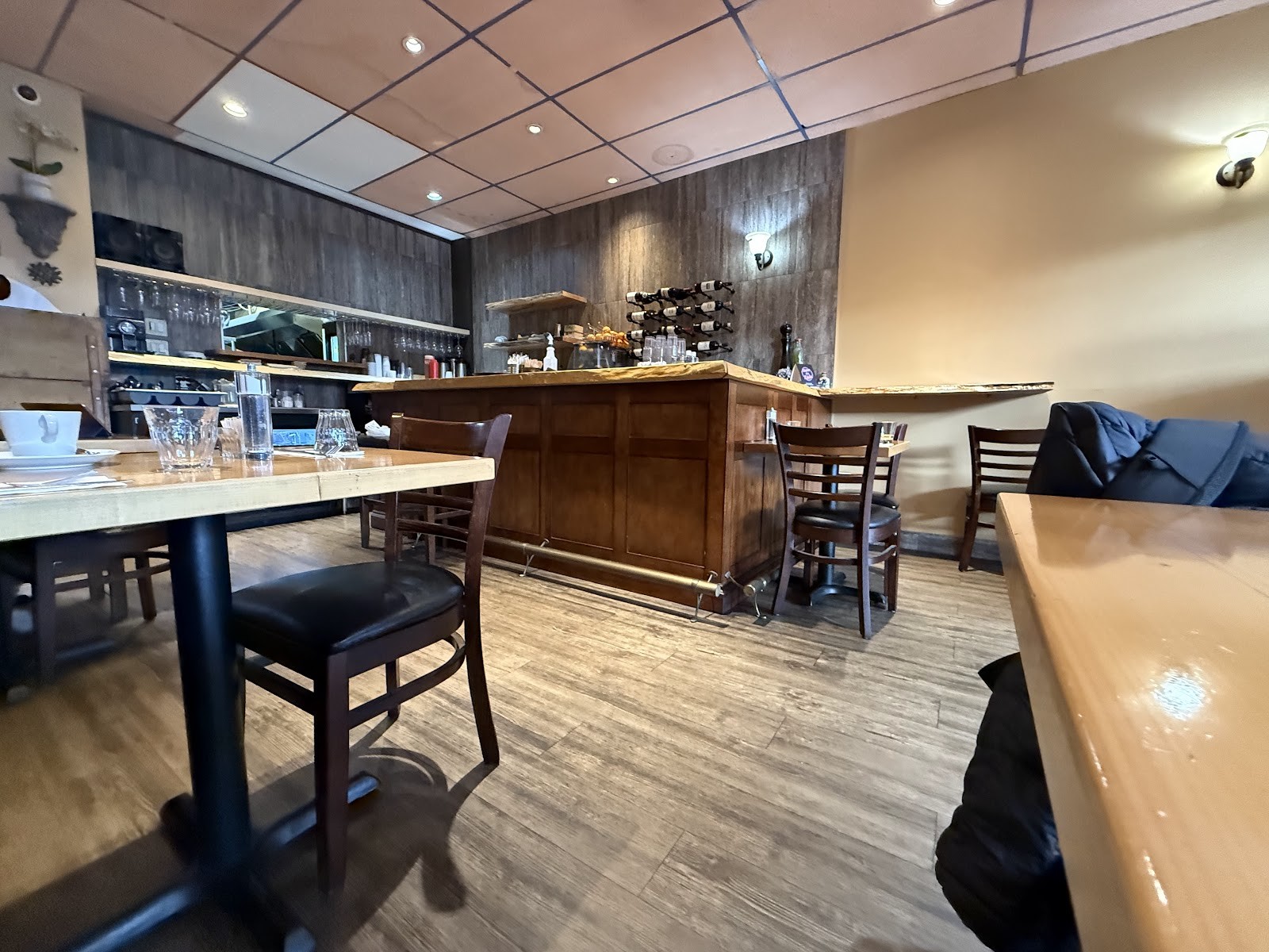 Cafe Du Soleil: the place