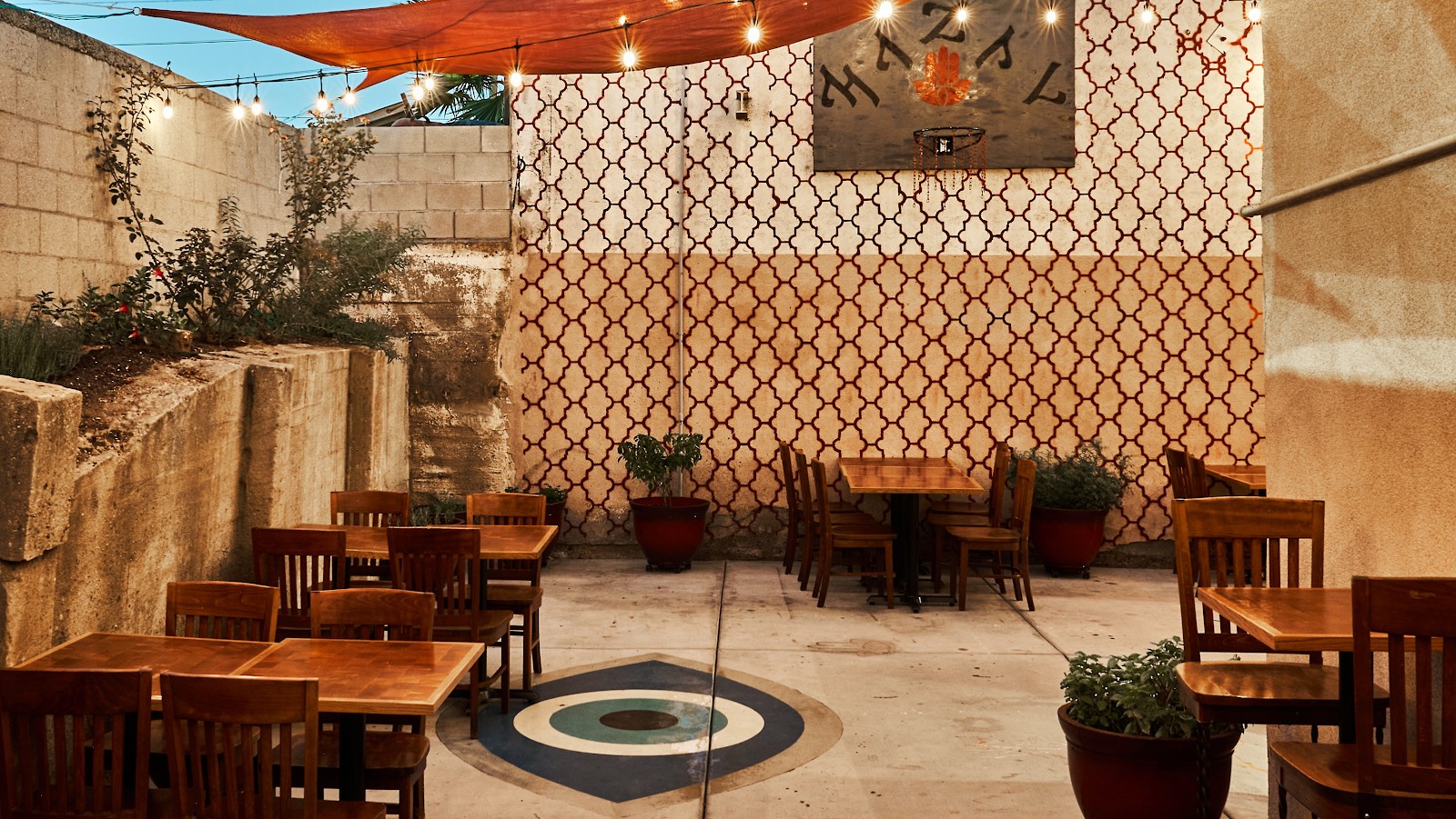 Mazal: the place