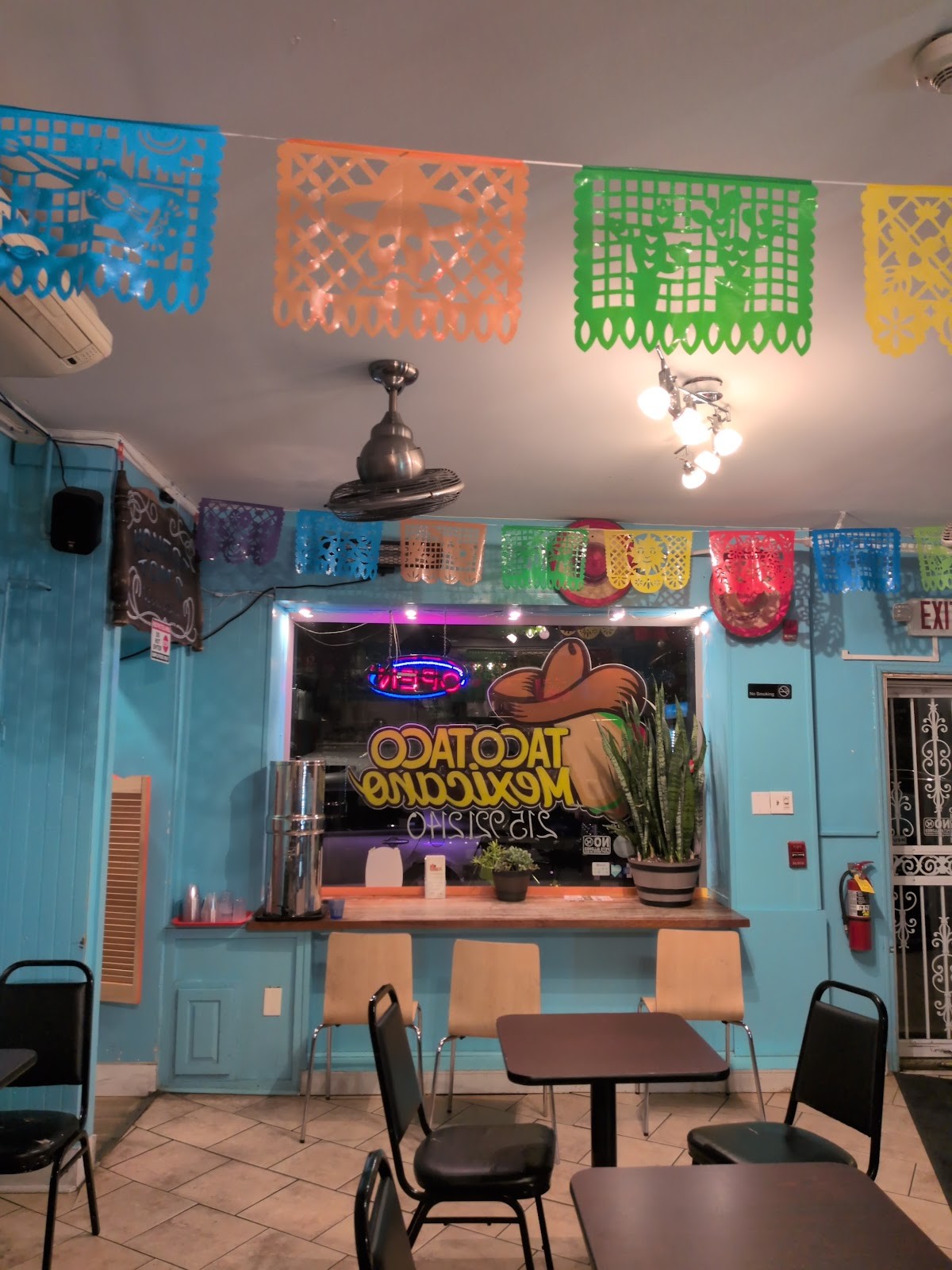 TACOTACOMEXICANO: the place