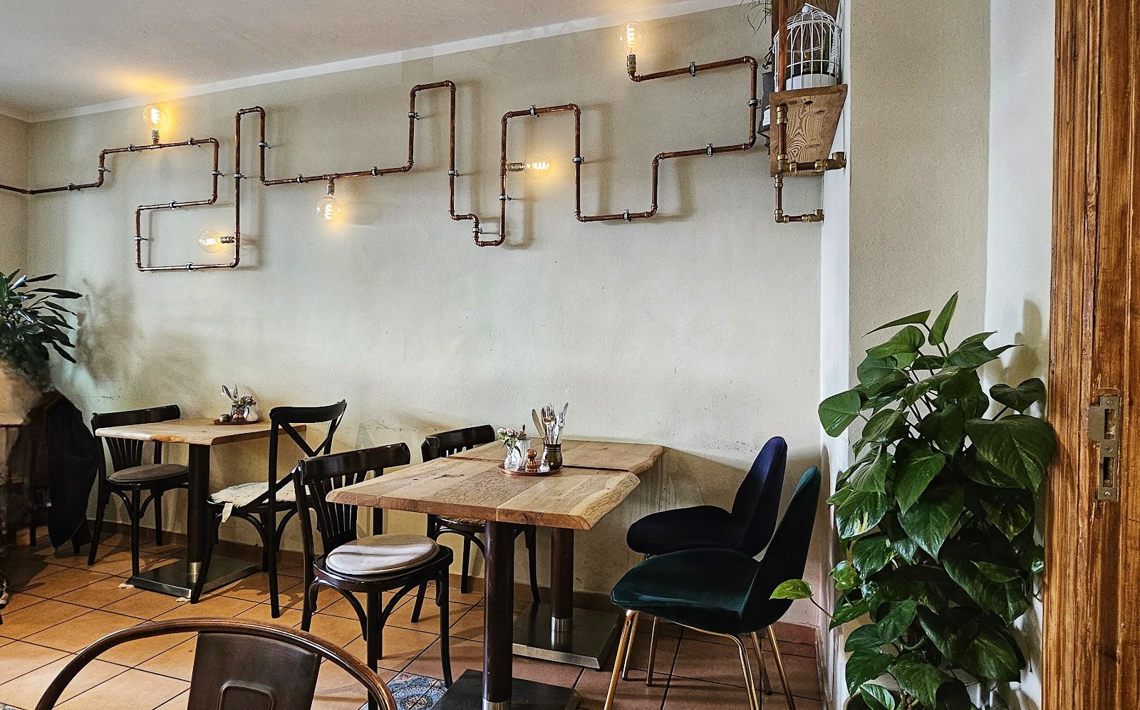 Café Leev: the place
