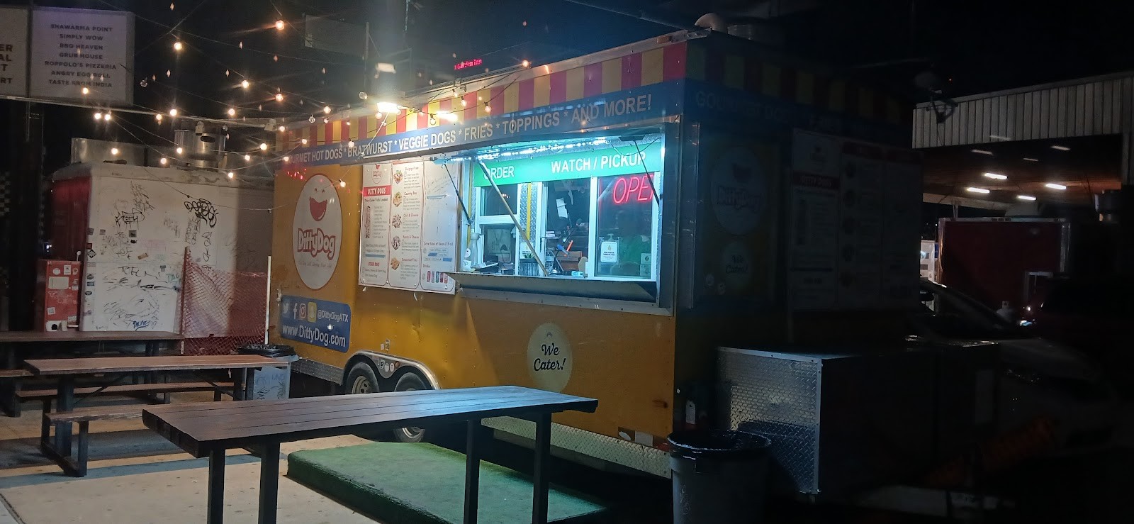 DittyDog - Downtown: the place