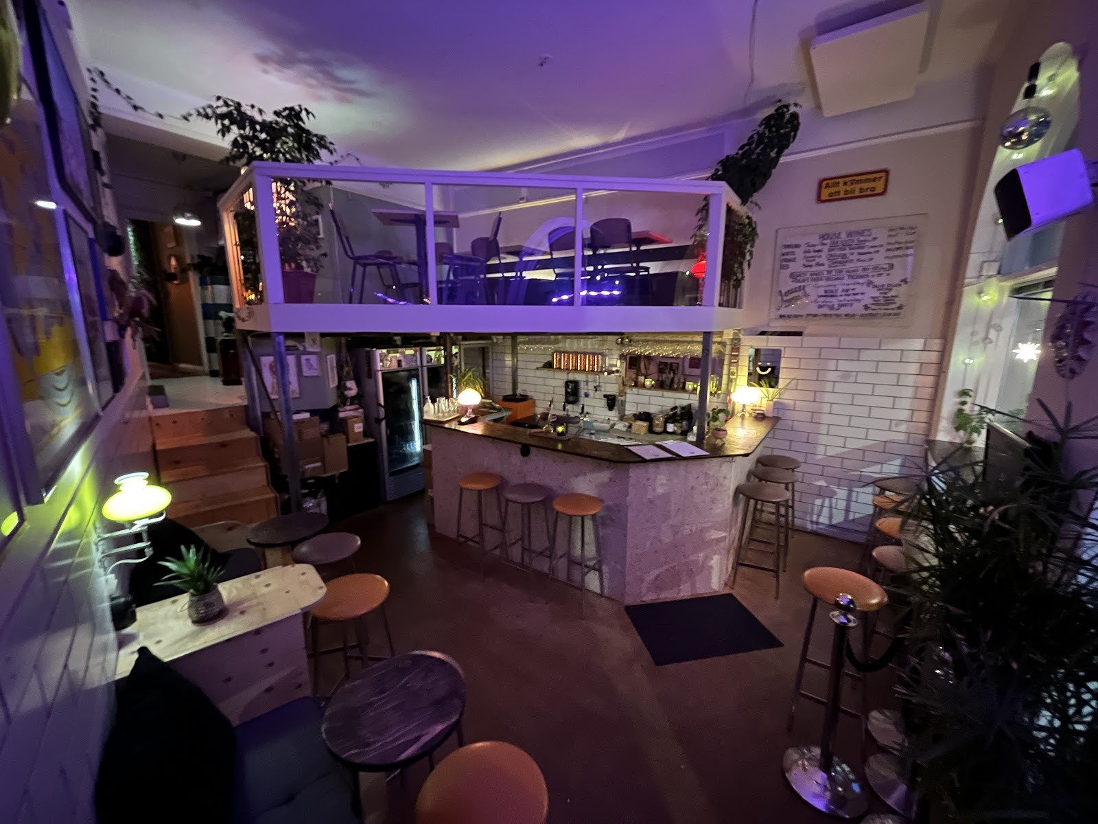 Chewie's Bar: the place