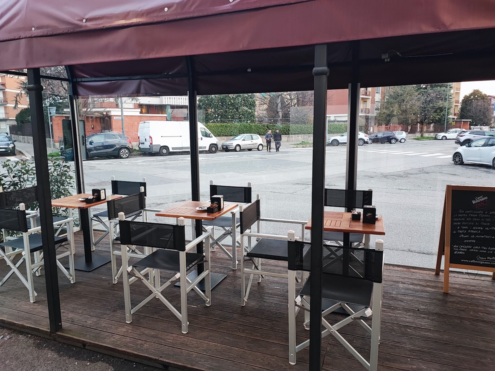 Parisi Spes Concept Bar: the place