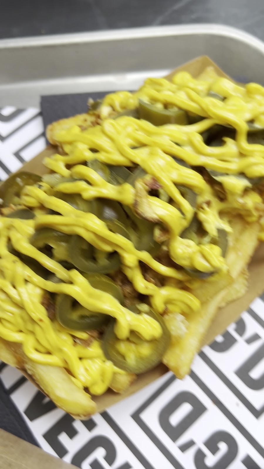 VEG'D - Vegan Burgers - Schöneberg: food & drinks