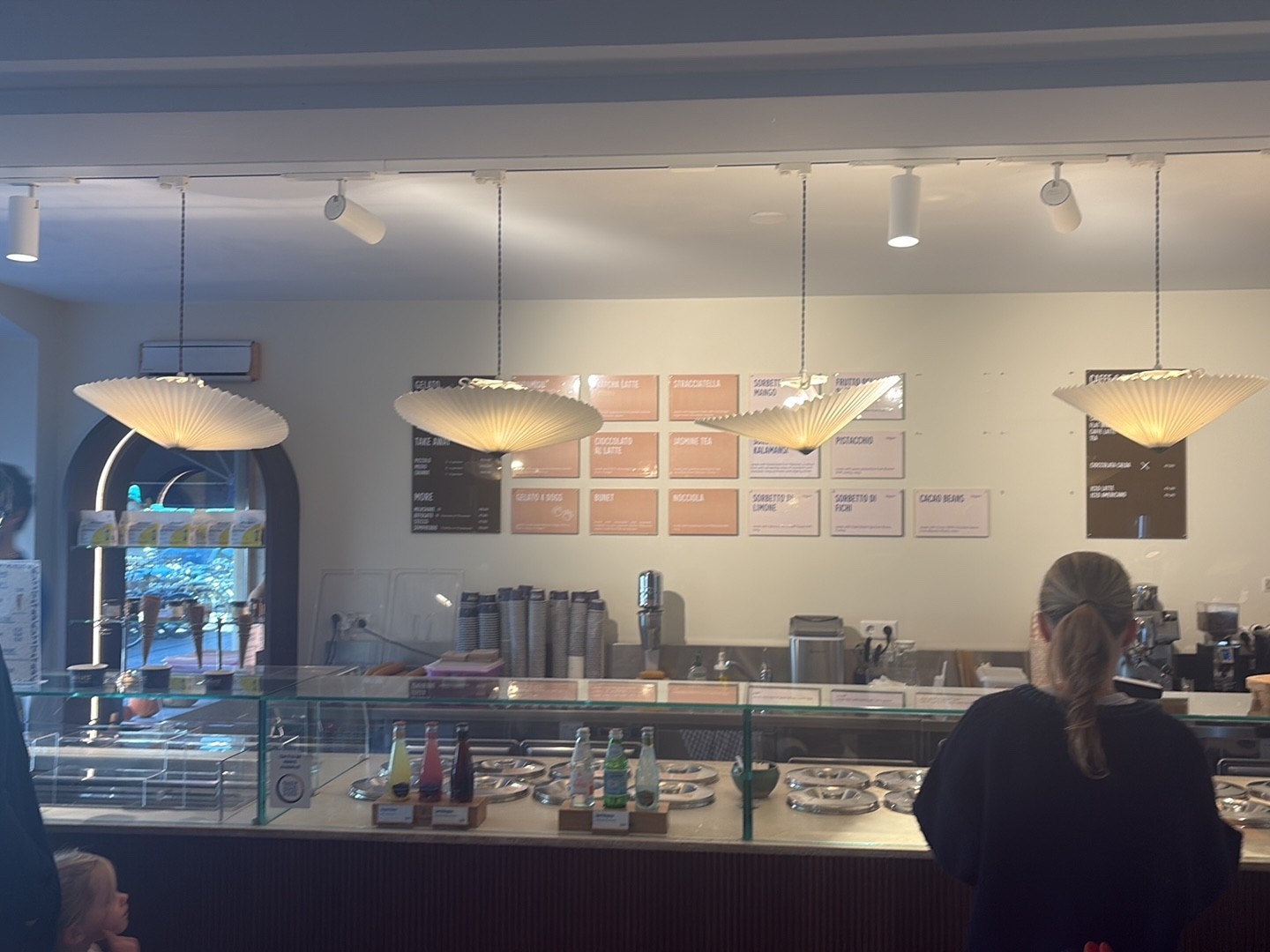 Miuz Gelato & Coffee: the place